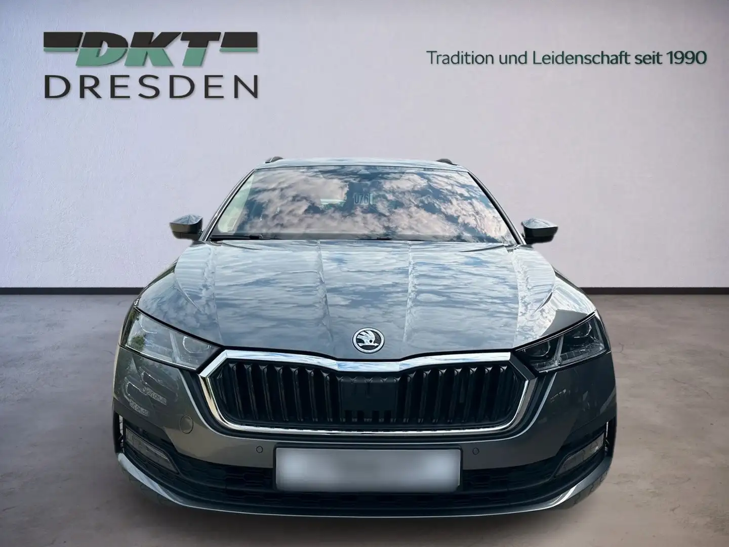 Skoda Octavia Combi TOUR/EPH/SHZ/Tempomat/FSH Grijs - 2