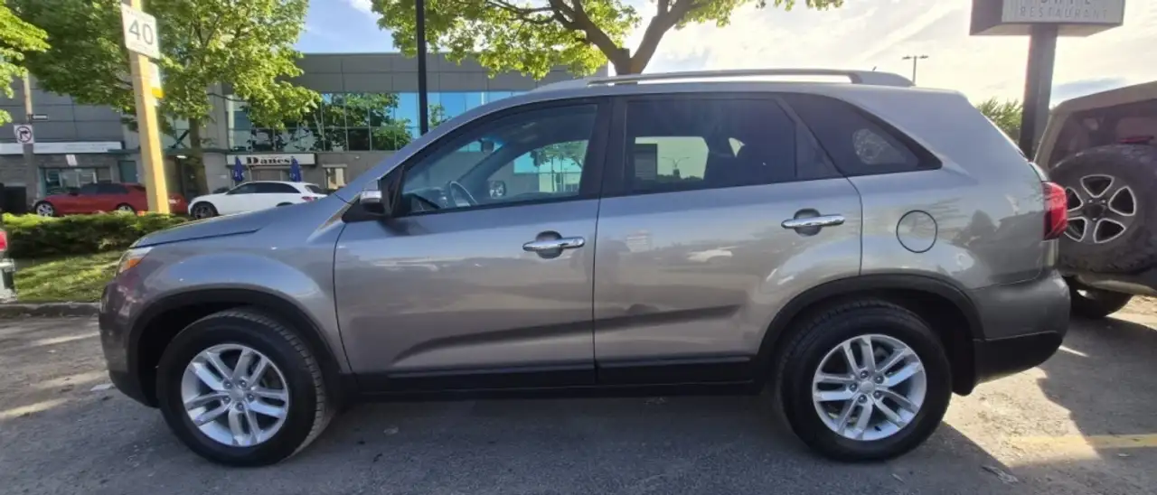 Kia Sorento снимка Kia Sorento