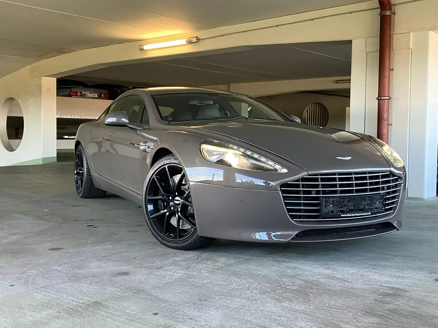 Aston Martin Rapide S °8 Gang°560PS°Q by Aston Martin Grau - 2
