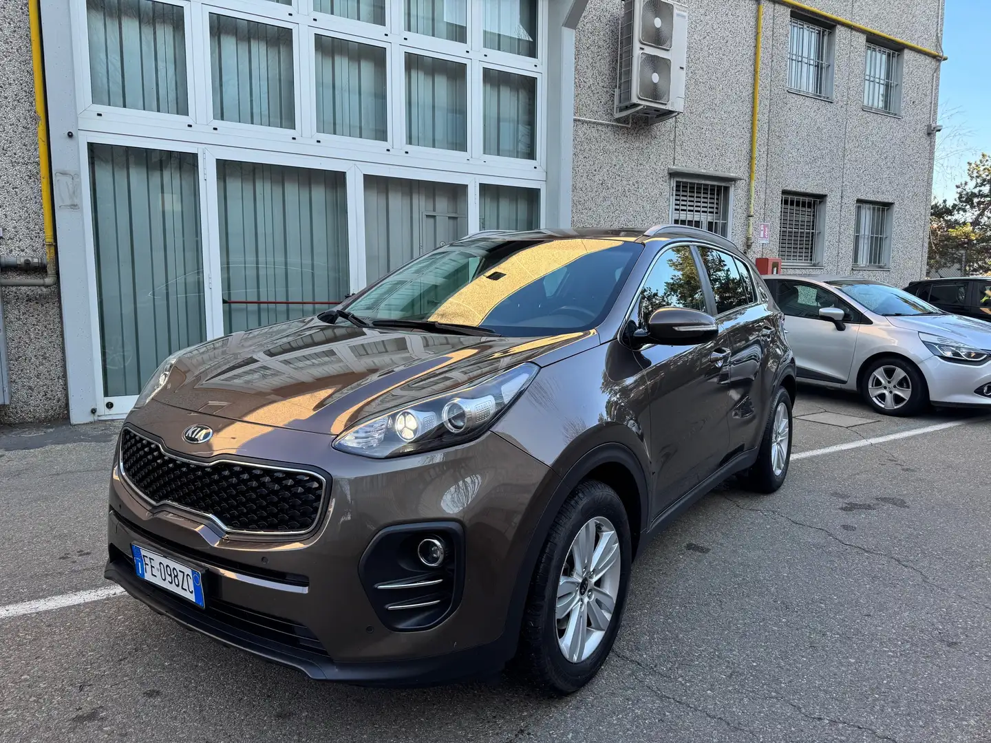 Kia Sportage 1.7 Crdi Class 115CV " OTTIMO PREZZO " Marrone - 1