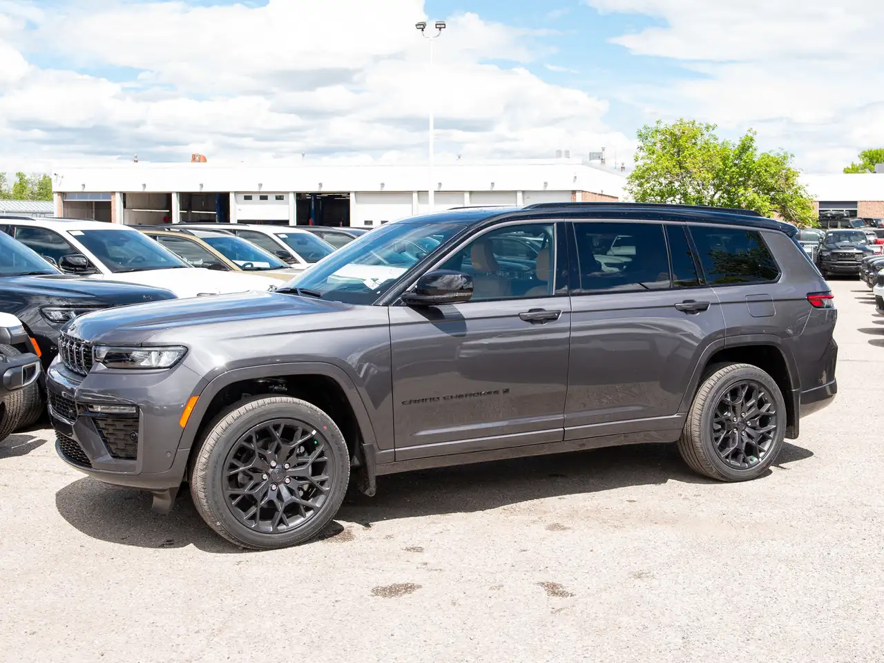 Jeep Grand Cherokee снимка Jeep Grand Cherokee