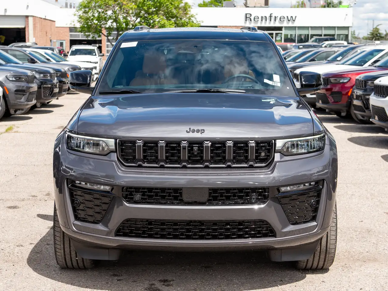 Jeep Grand Cherokee photo Jeep Grand Cherokee