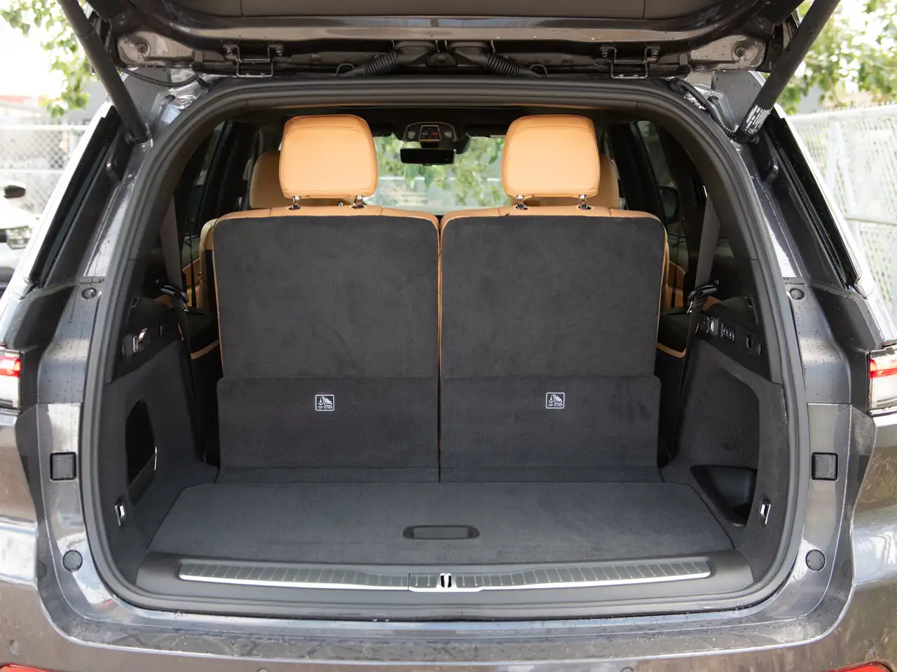 Jeep Grand Cherokee photo Jeep Grand Cherokee