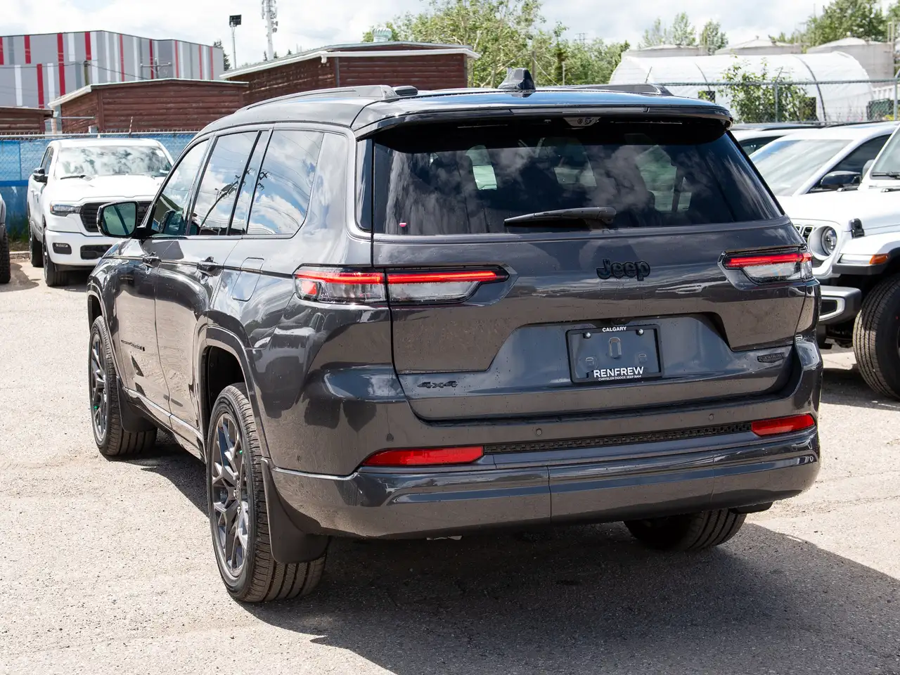 Jeep Grand Cherokee снимка Jeep Grand Cherokee