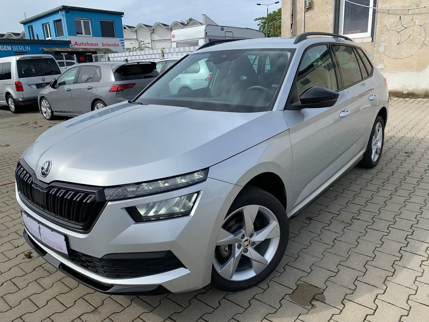 Skoda Kamiq Kamiq 1.0 TSI DSG Style Black Style Klima LED SHz Silber - 1
