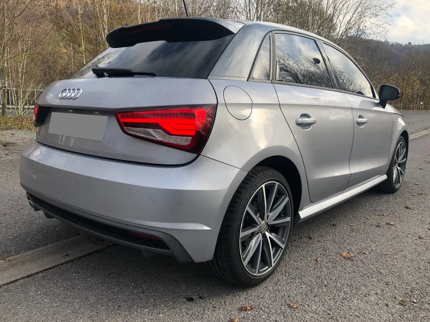 Audi A1 Sportback 1.6 TDI 116 S tronic 7 Ambition Luxe Gris - 2