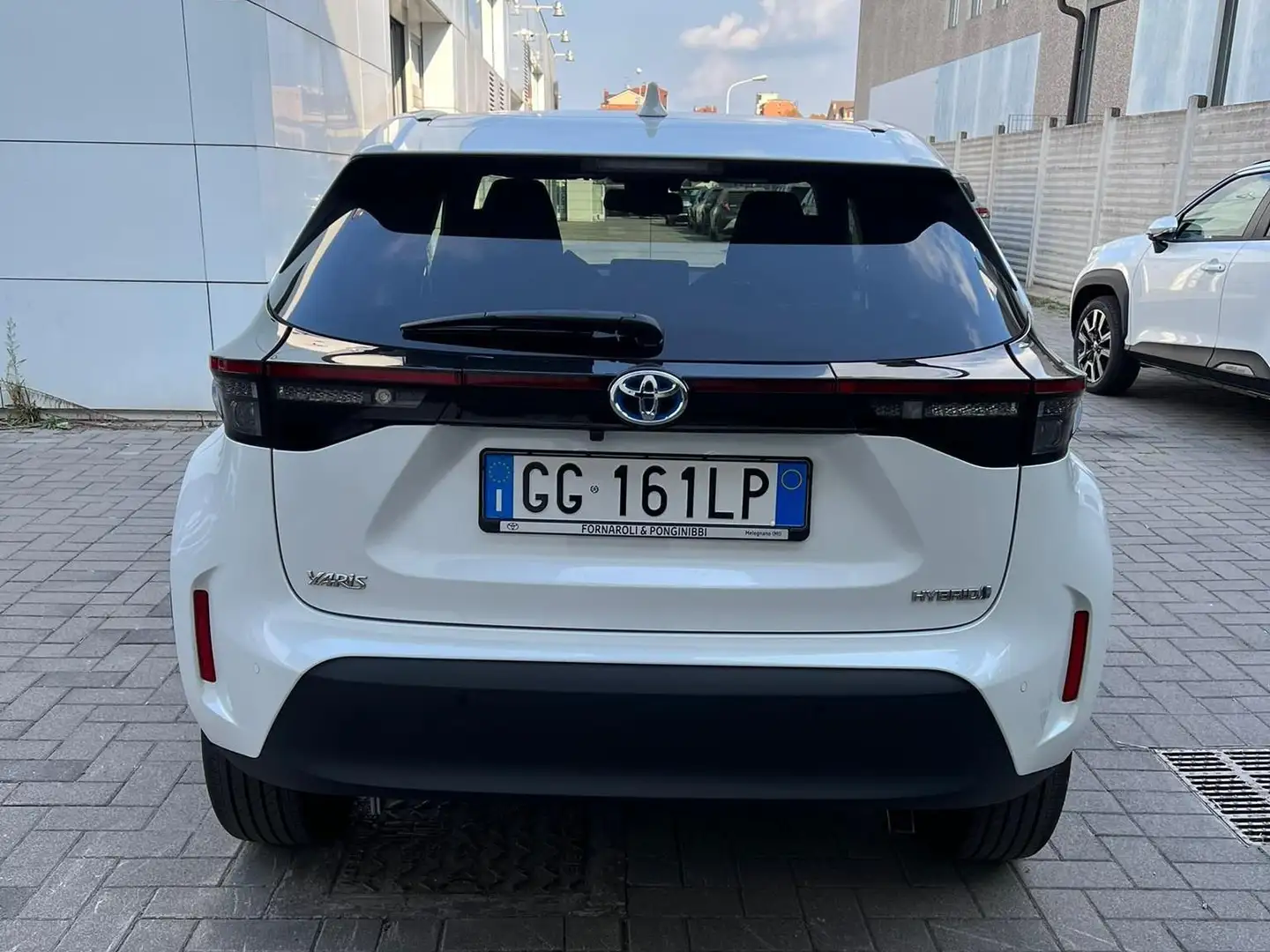 Toyota Yaris Yaris Cross 1.5h Lounge fwd 116cv e-cvt Blanc - 2