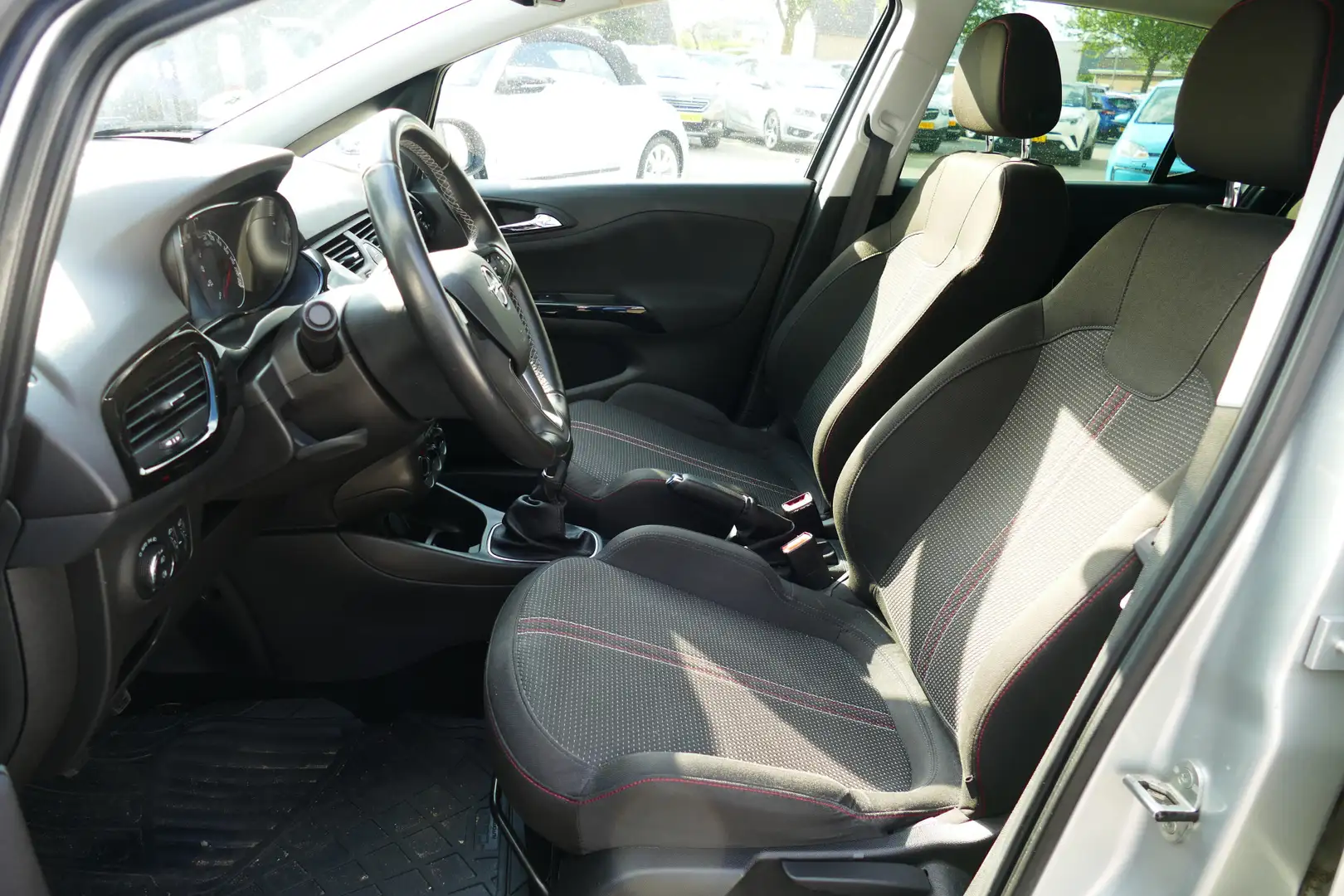 Opel Corsa 1.4 4-Cil Online Edition. Bj 2019 62.000Km. Carpla Gris - 2