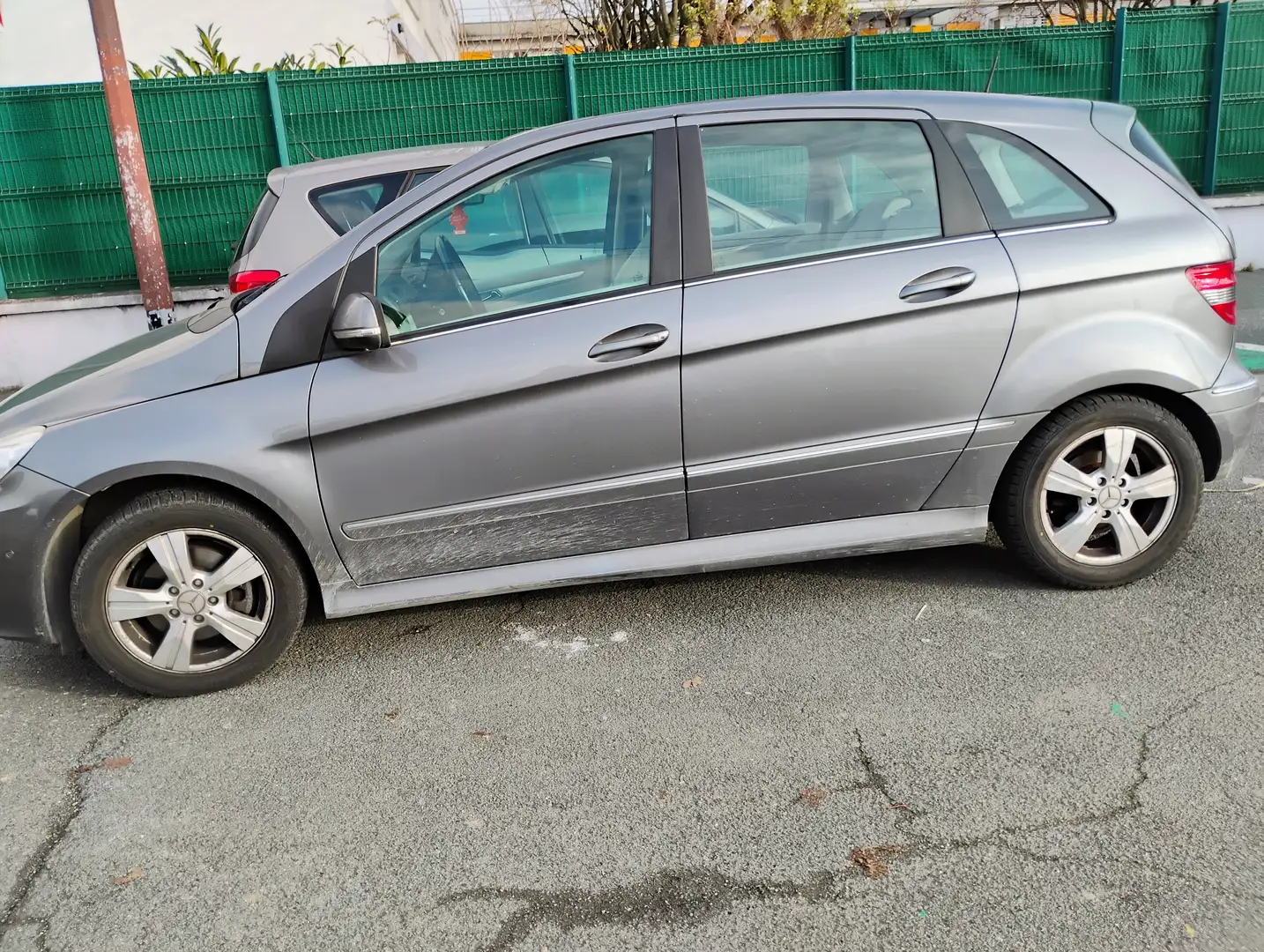 Mercedes-Benz B 180 Classe Avantgarde CDI FAP Design Autotronic CV Gris - 1