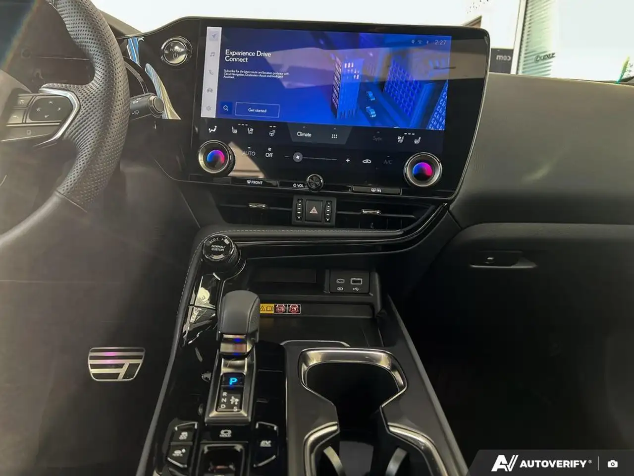 Lexus NX снимка Lexus NX