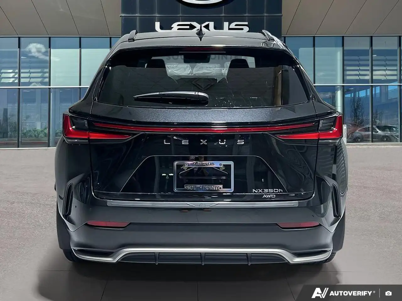 Lexus NX снимка Lexus NX