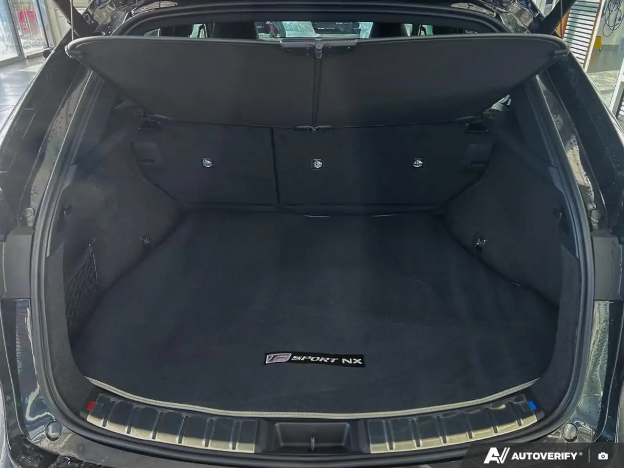 Lexus NX снимка Lexus NX