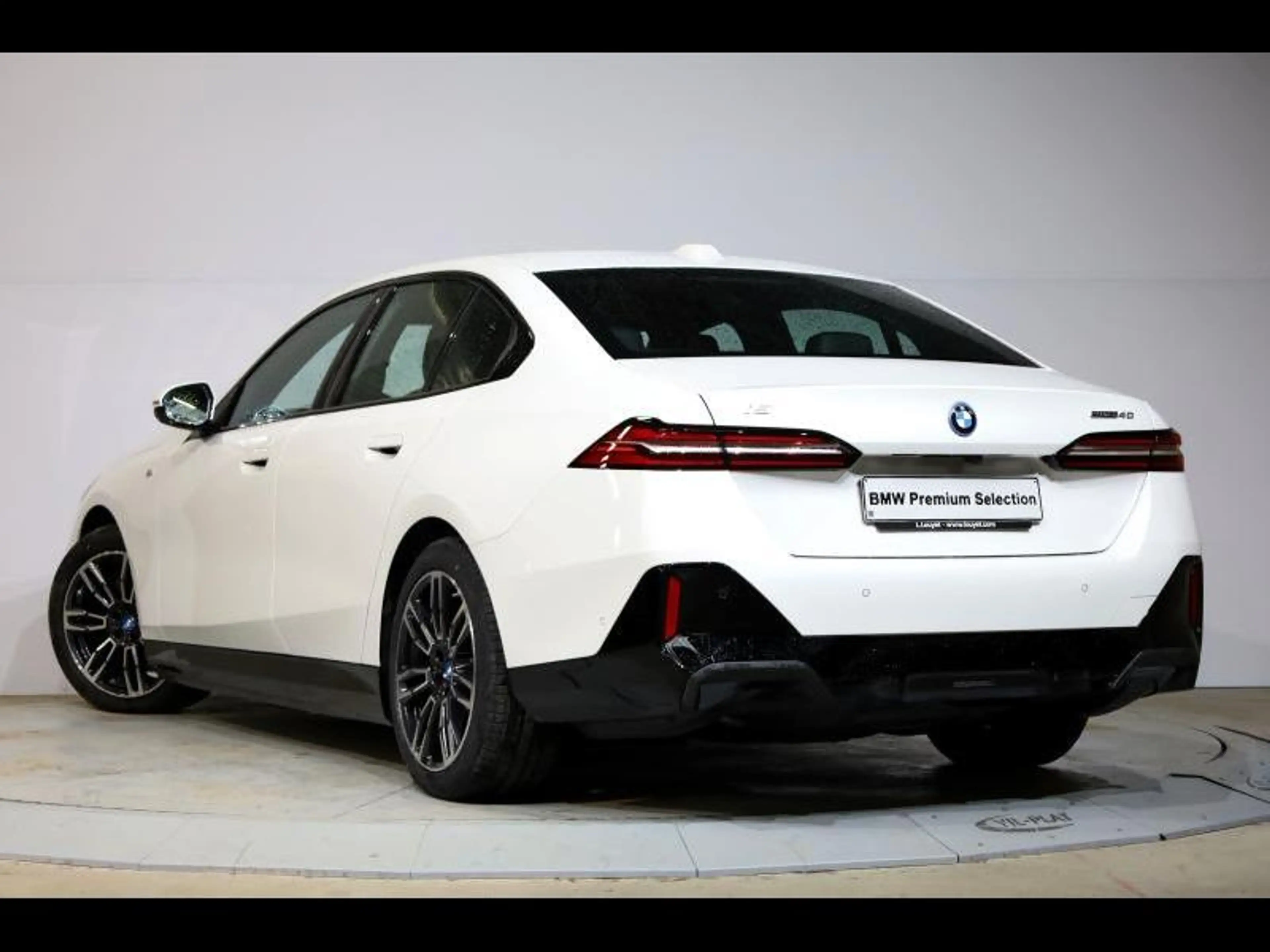 BMW i5 eDrive40 Berline Kit M Sport — photo 5