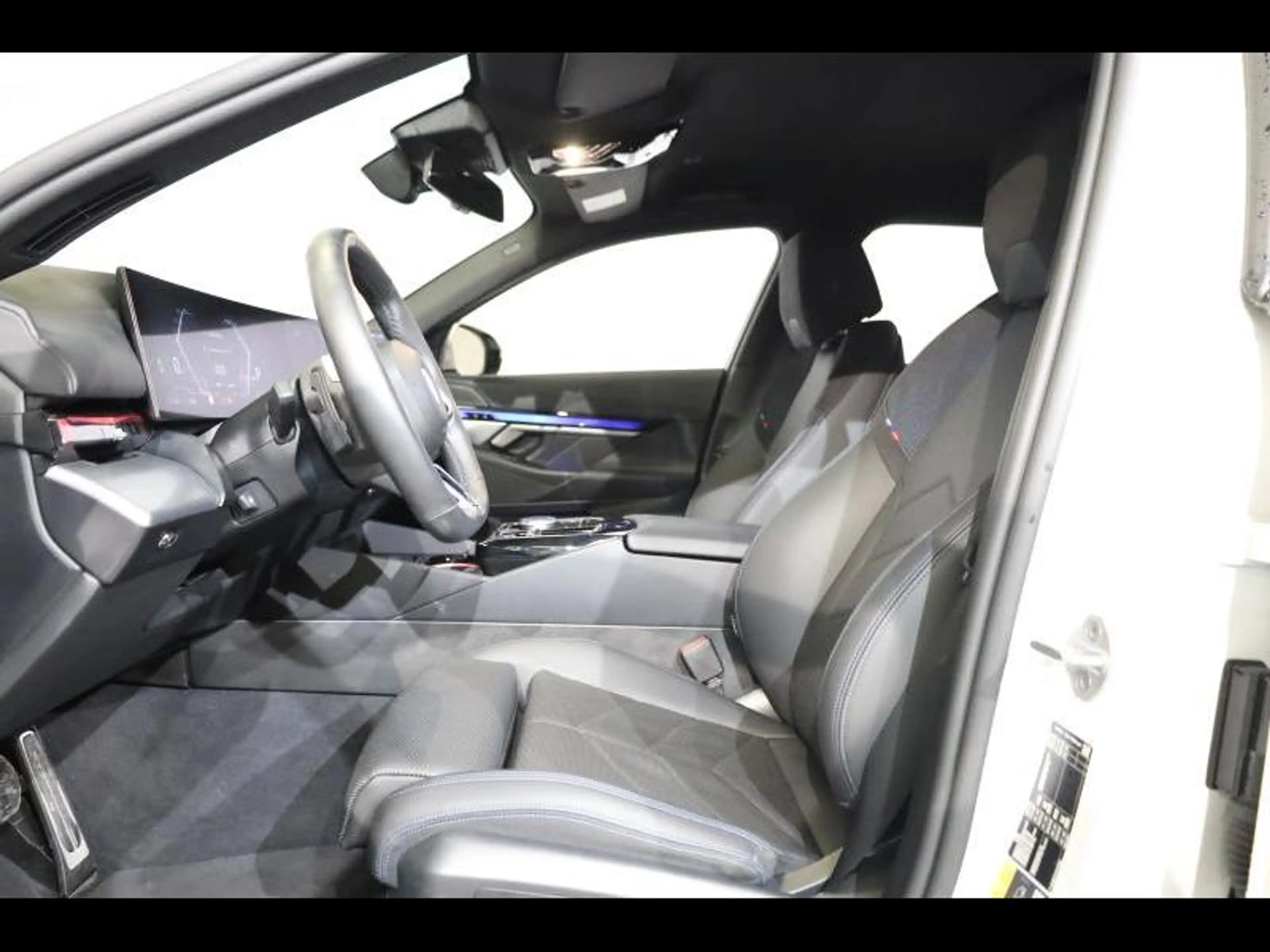 BMW i5 eDrive40 Berline Kit M Sport — photo 9