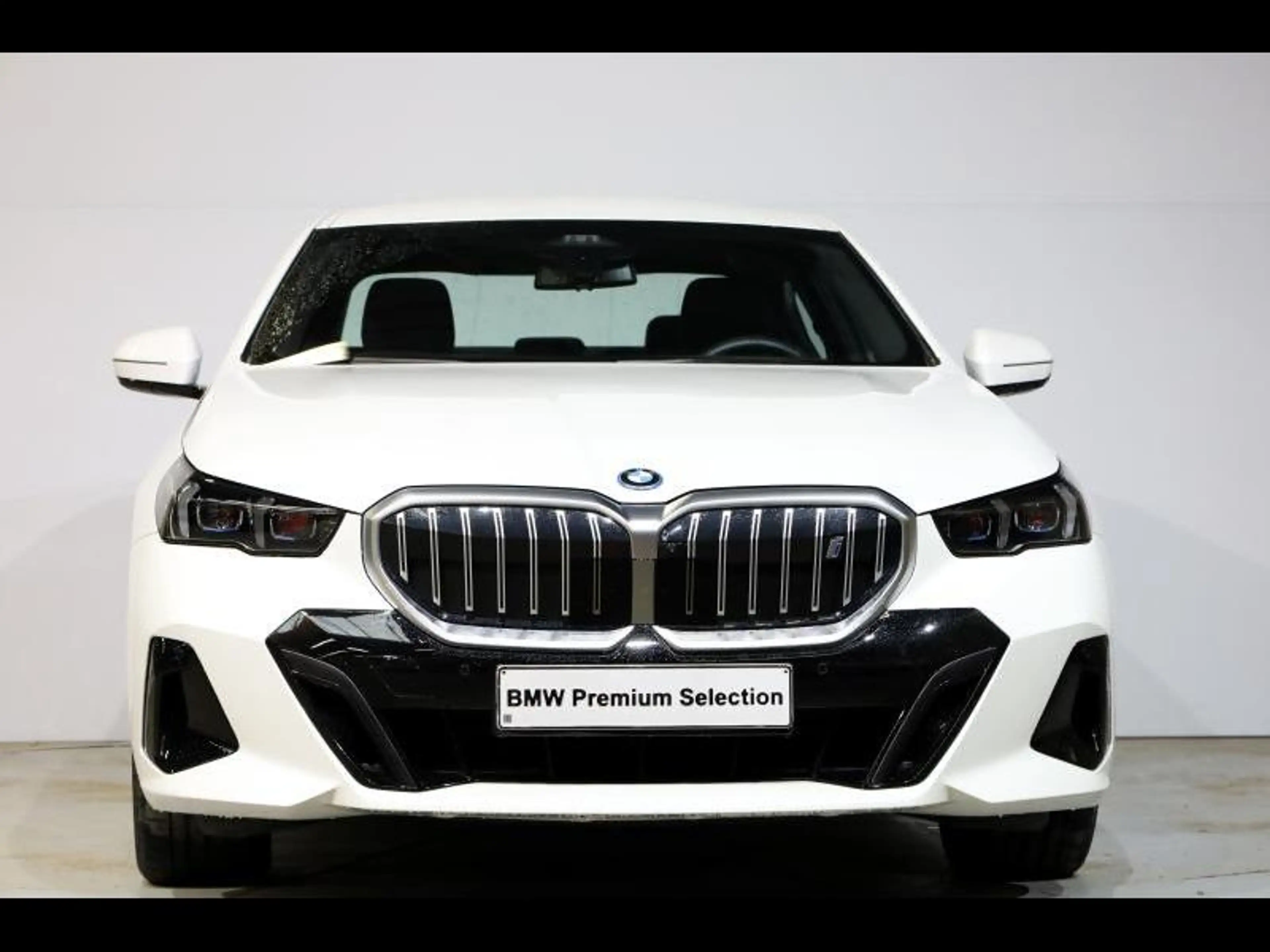 BMW i5 eDrive40 Berline Kit M Sport — photo 2