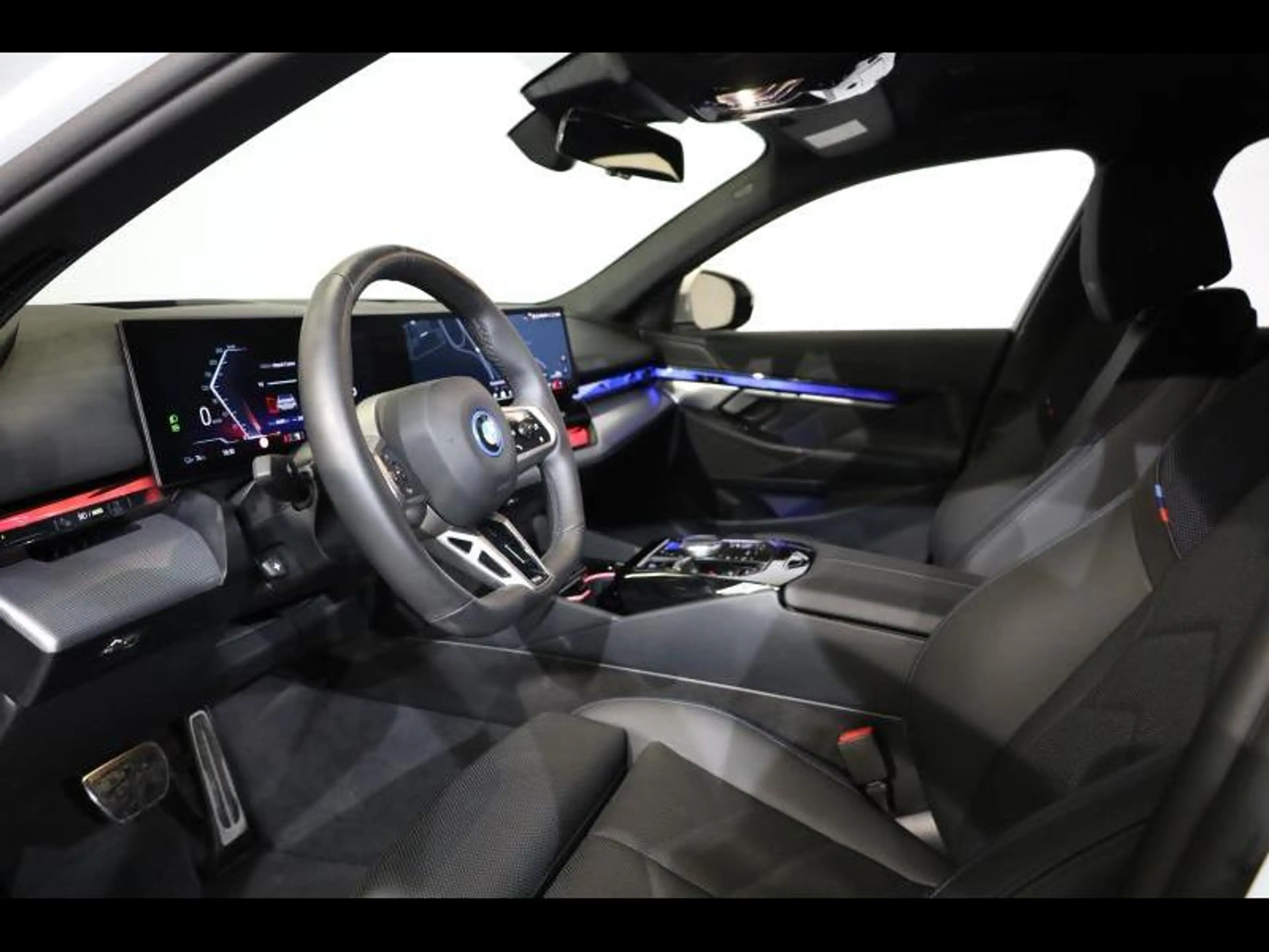 BMW i5 eDrive40 Berline Kit M Sport — photo 6