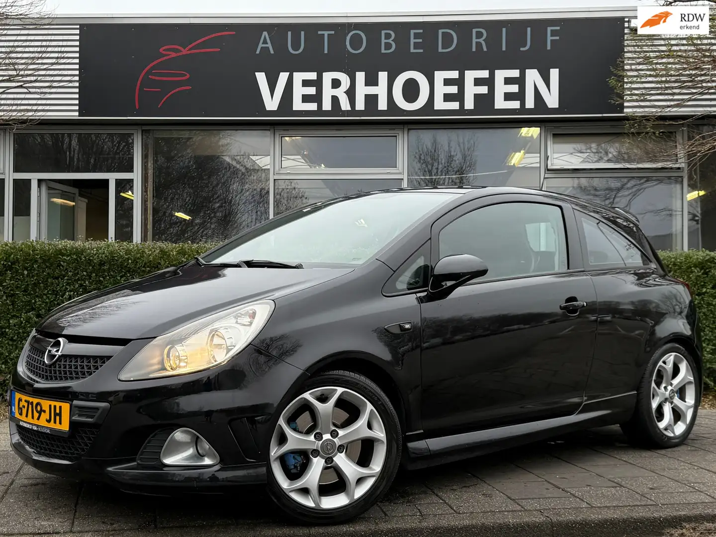 Opel Corsa 1.6-16V T OPC - KUIPSTOELEN - AIRCO - GROOT DISPLA Schwarz - 1