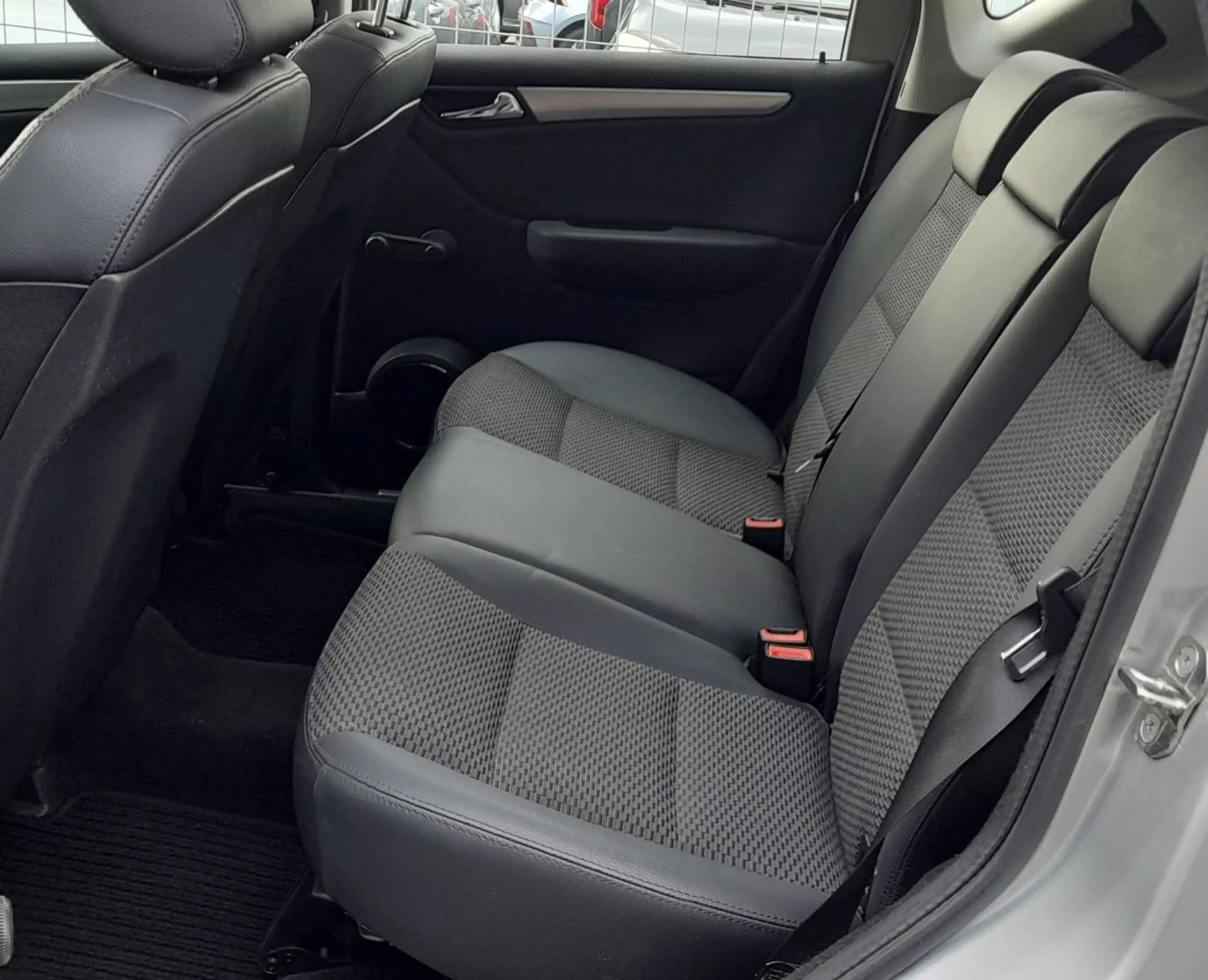 Mercedes-Benz A 180 A A 180 CDI 5-türig 1 Jahr Garantie — photo 9