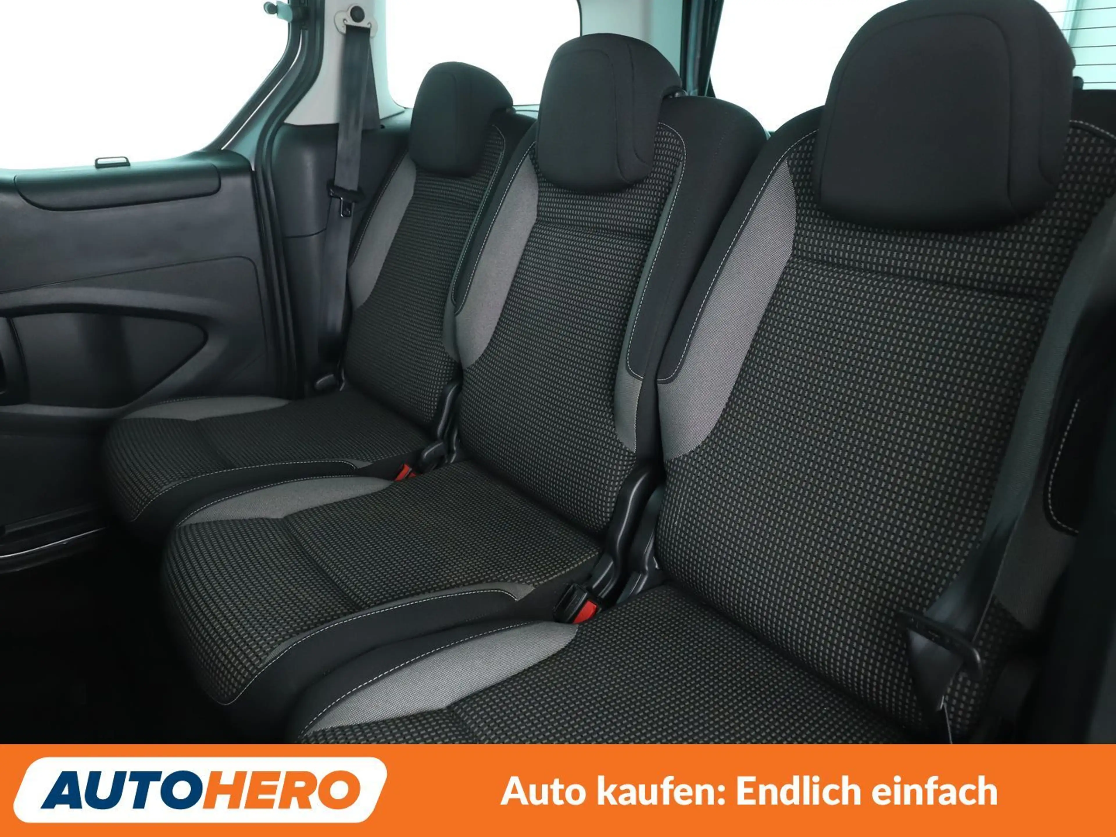 Peugeot Partner 1.2 PureTech Allure*NAVI*TEMPO*PDC*KLIMA*GARANTIE* — photo 14