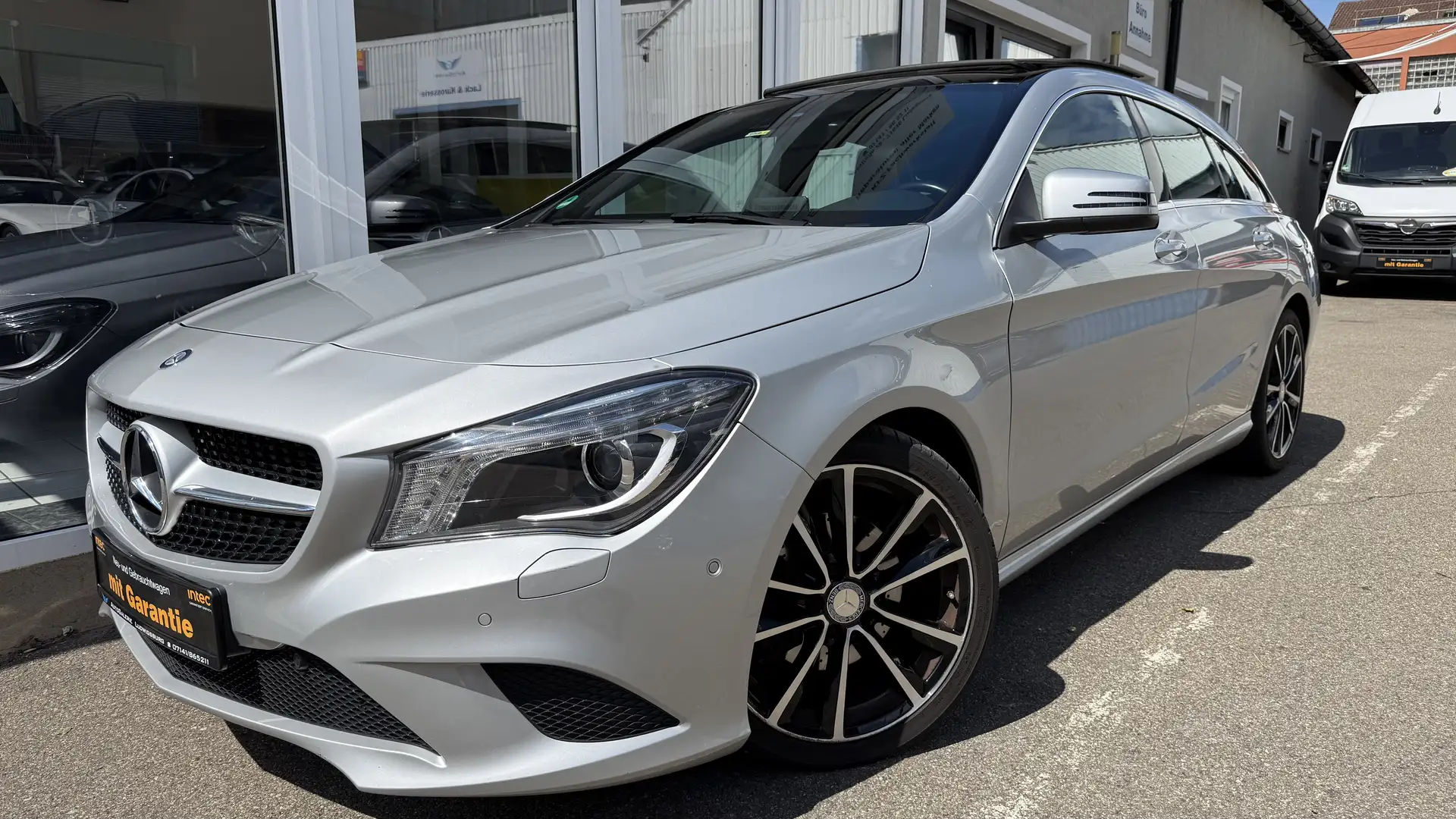 Mercedes-Benz CLA 220 CDI d URBAN 2.HD BI-XENON PANO NAVI 18ZOLL Сірий - 1