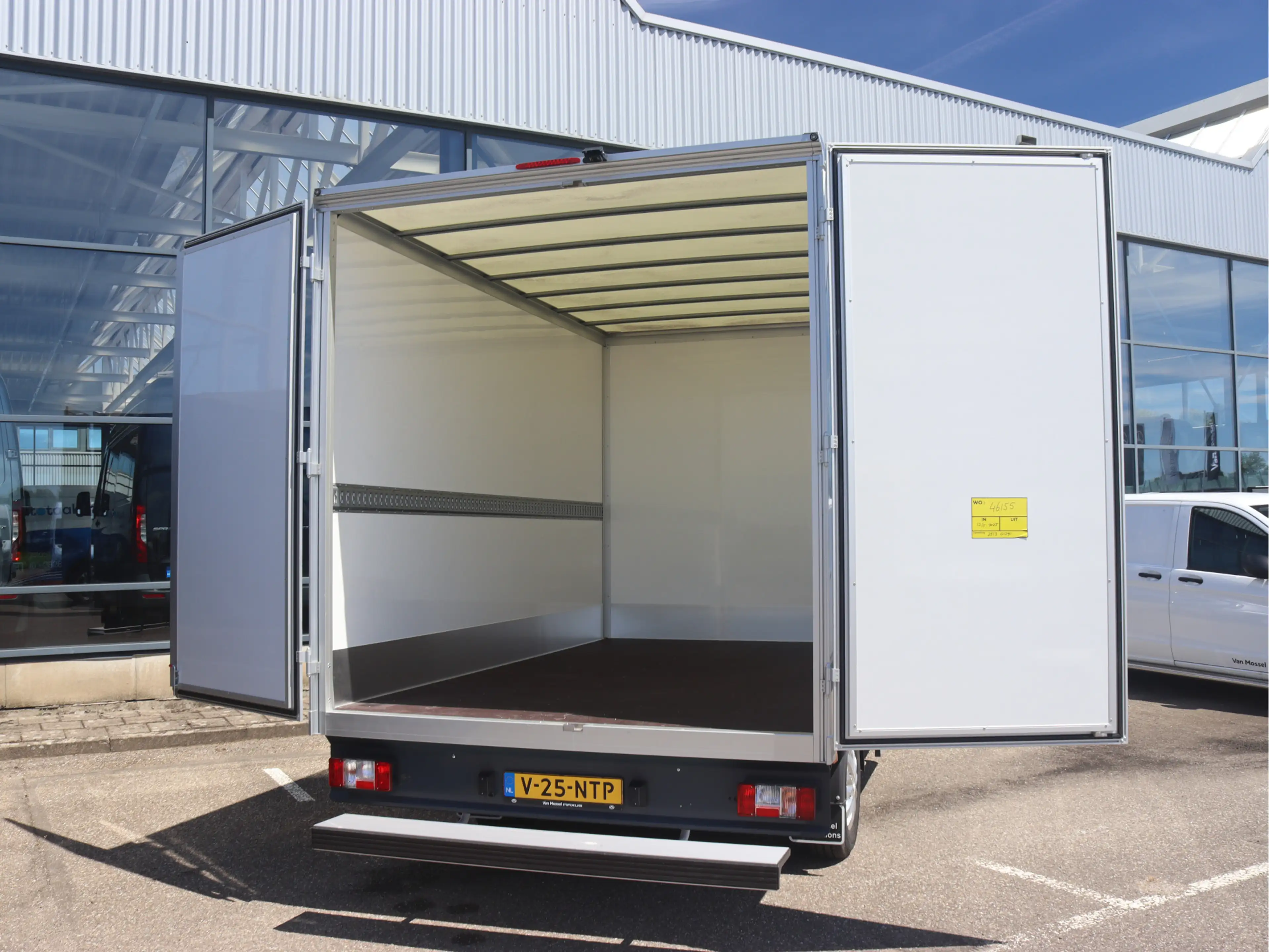 Maxus eDeliver 9 L3 Business DEAL 65 kWh — photo 3