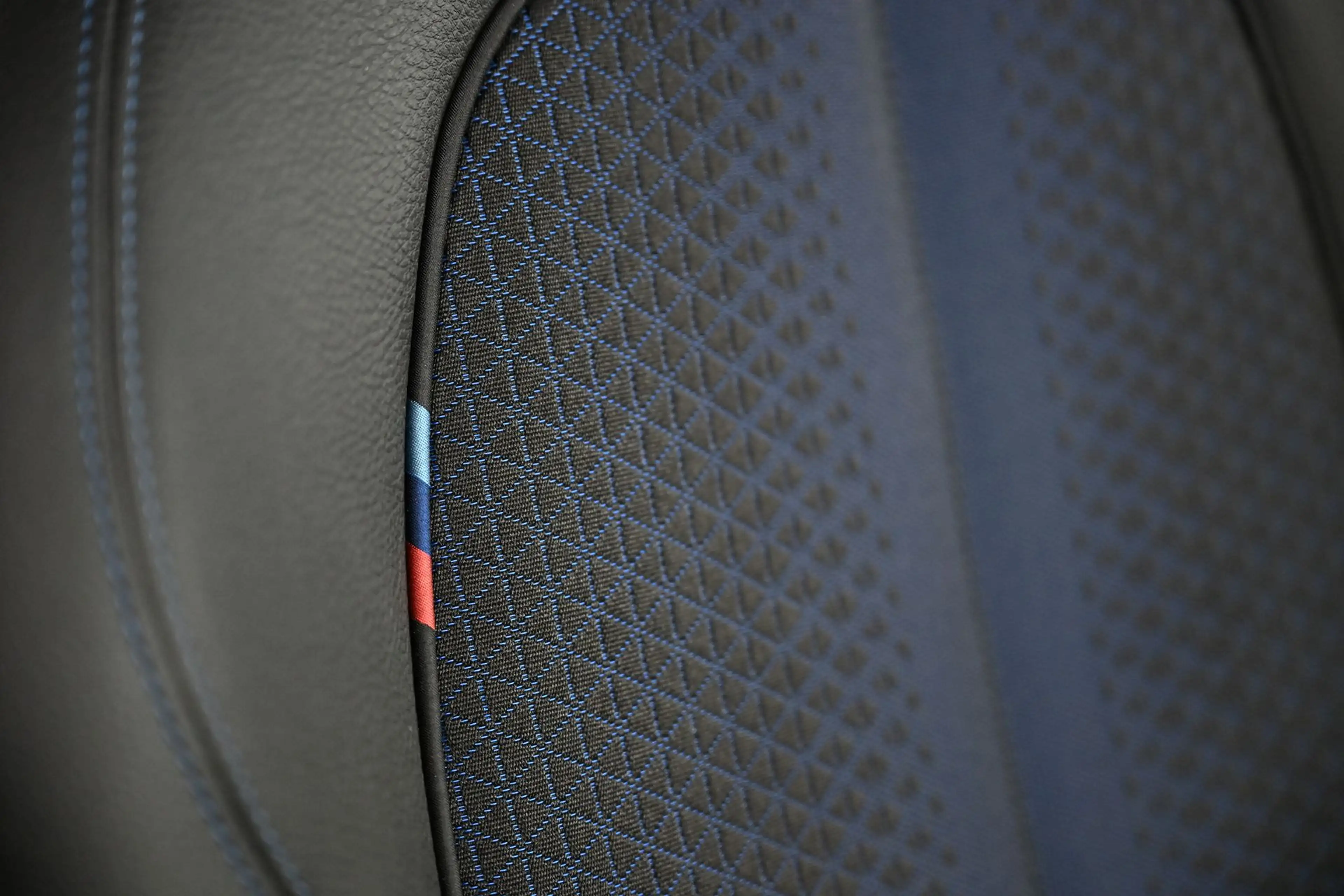 BMW 120 - 120 i 2.0 M-Sport Aut. Pickerl NEU — photo 34