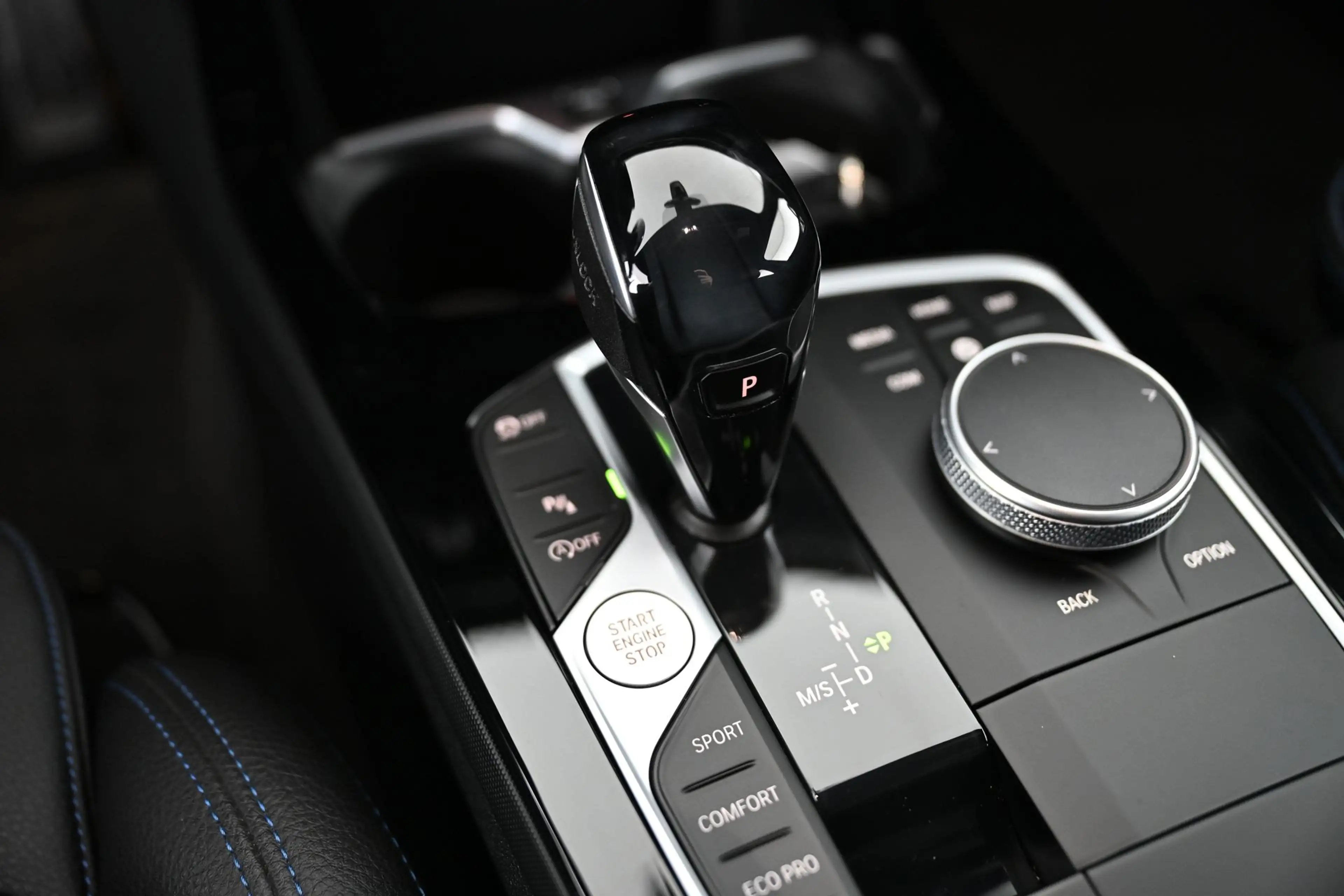 BMW 120 - 120 i 2.0 M-Sport Aut. Pickerl NEU — photo 25