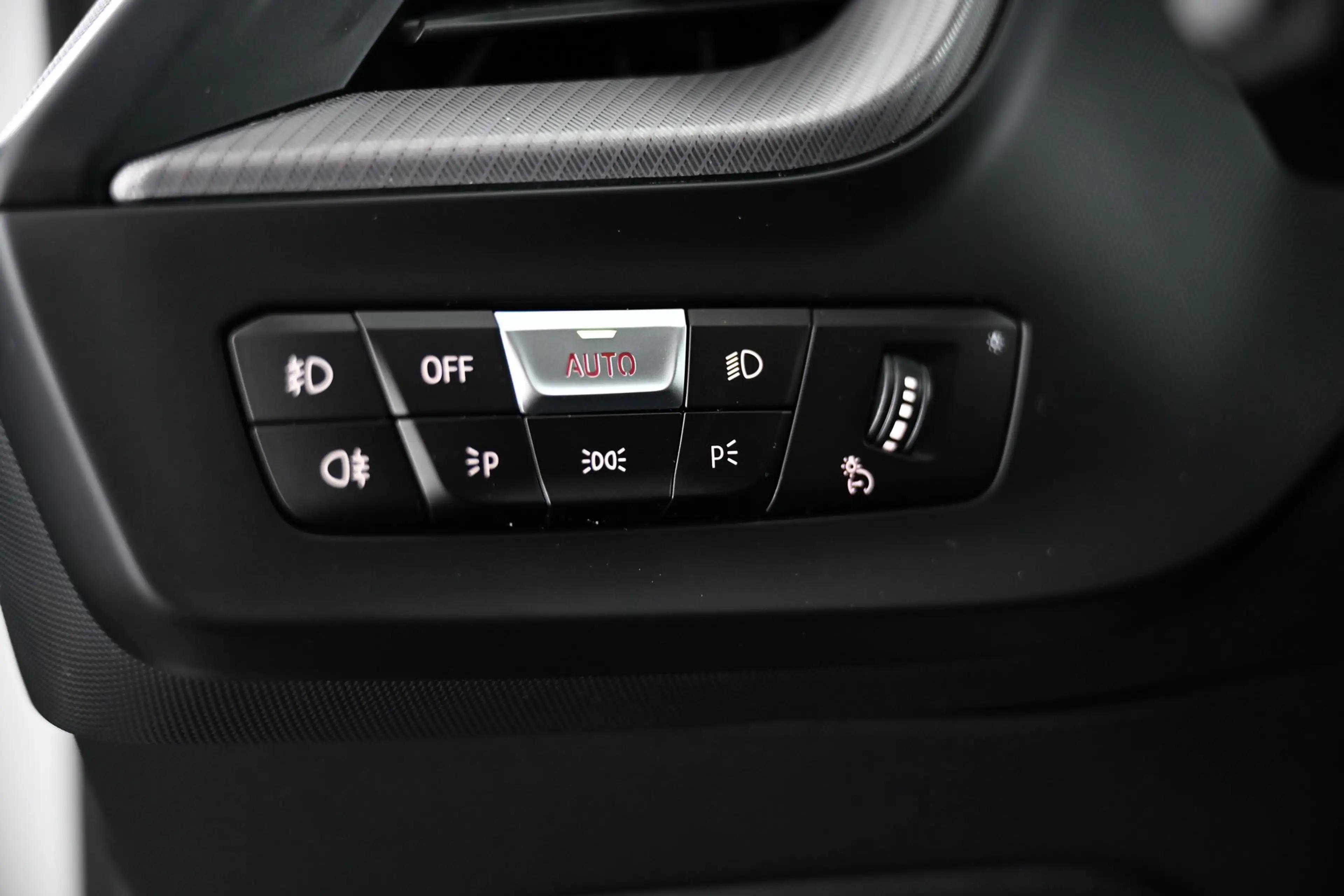 BMW 120 - 120 i 2.0 M-Sport Aut. Pickerl NEU — photo 29