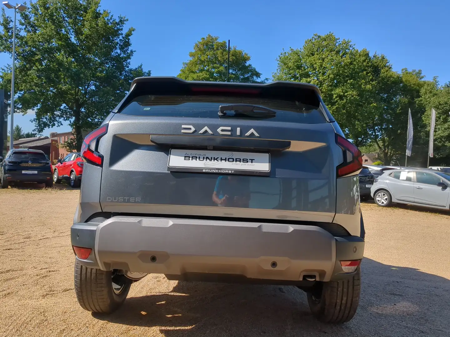 Dacia Duster TCe 130 Expression SHZ+LKHZ+RFK Grau - 2