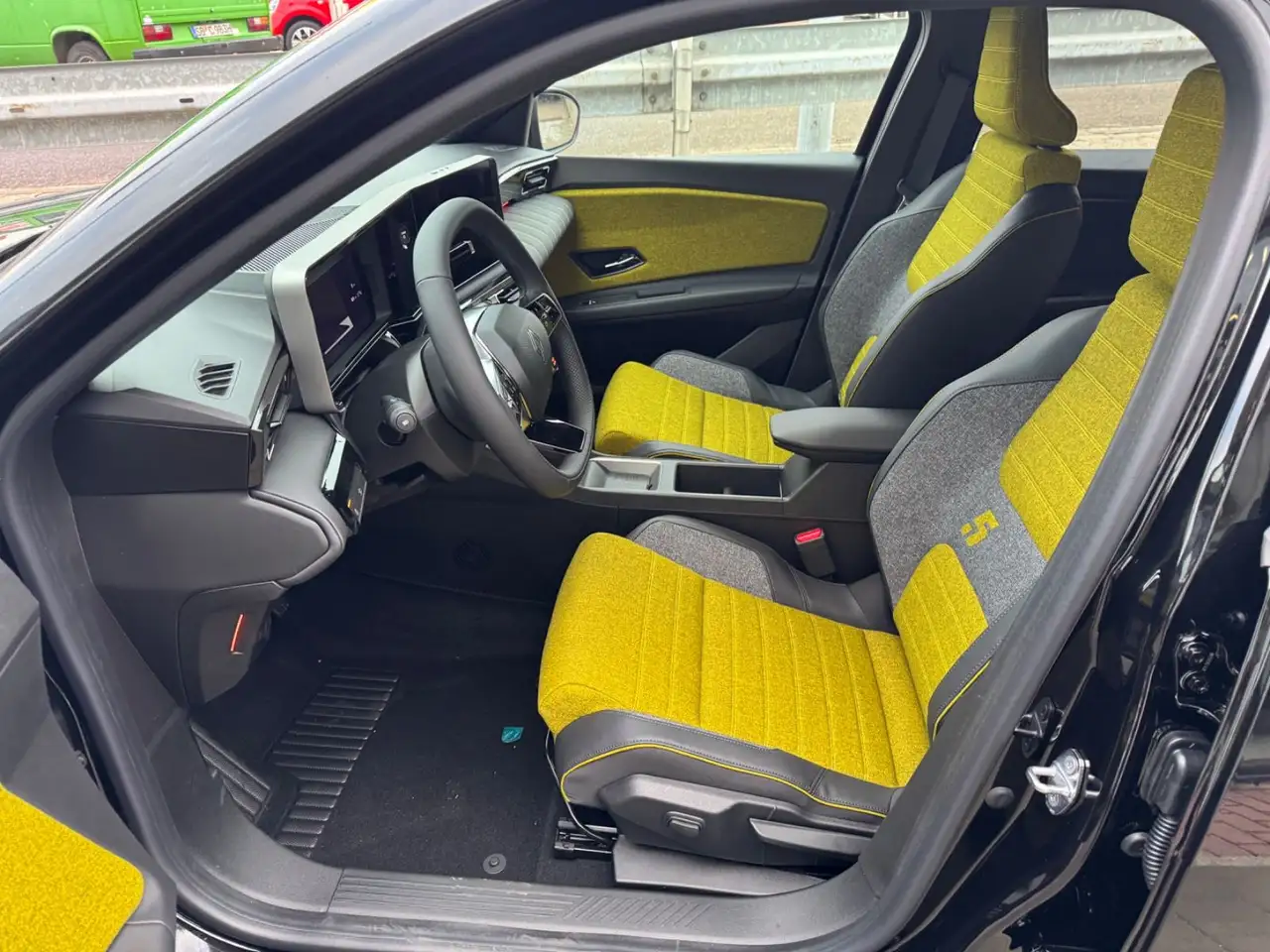 Renault R 5 5 E-Tech Iconic Five 150 Comfort Range 11