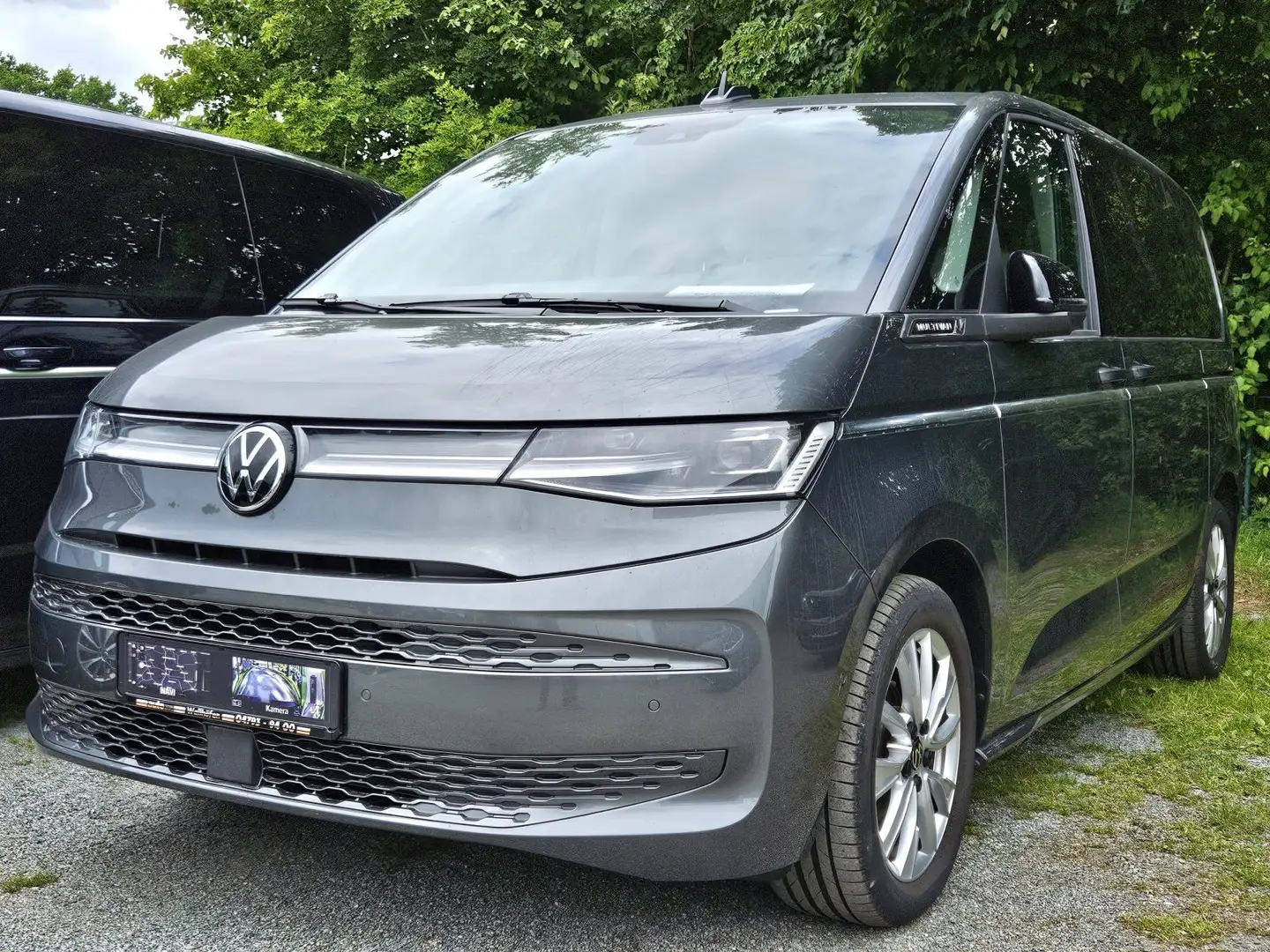 Volkswagen T7 Multivan 2,0 TDI Style 7Sitzer el.Heckkl. AHK Grijs - 1