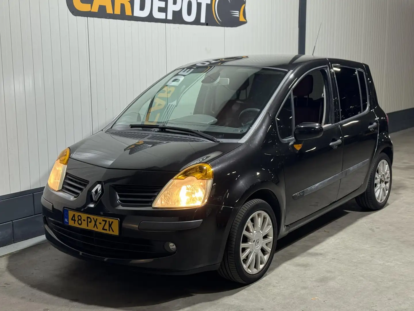 Renault Modus 1.4-16V Expression Luxe Zwart - 1