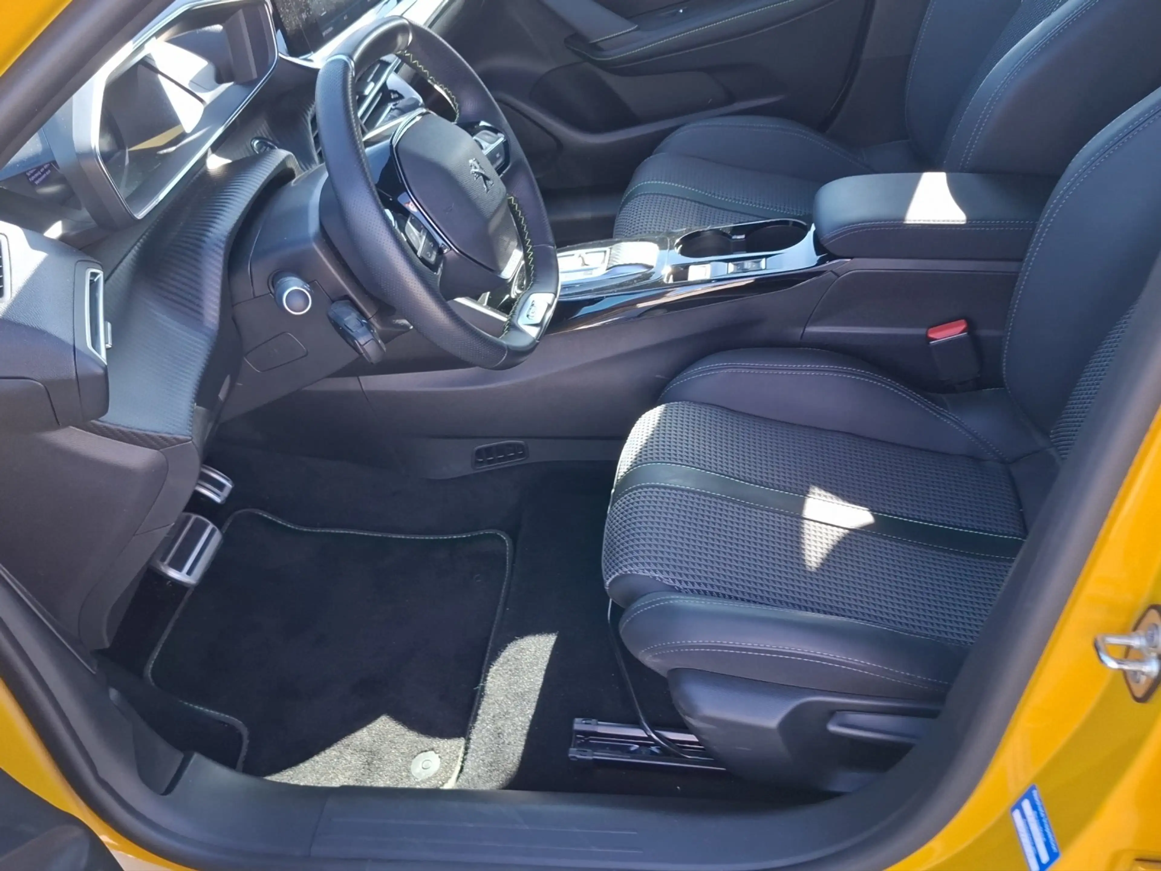 Peugeot e-208 208 e- GT+ Elektromotor 136 e- Kam.+LED+Navi+SHZ — photo 11