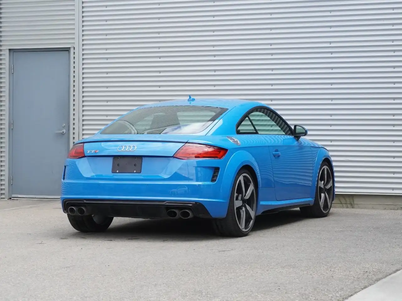 Audi TTS photo Audi TTS
