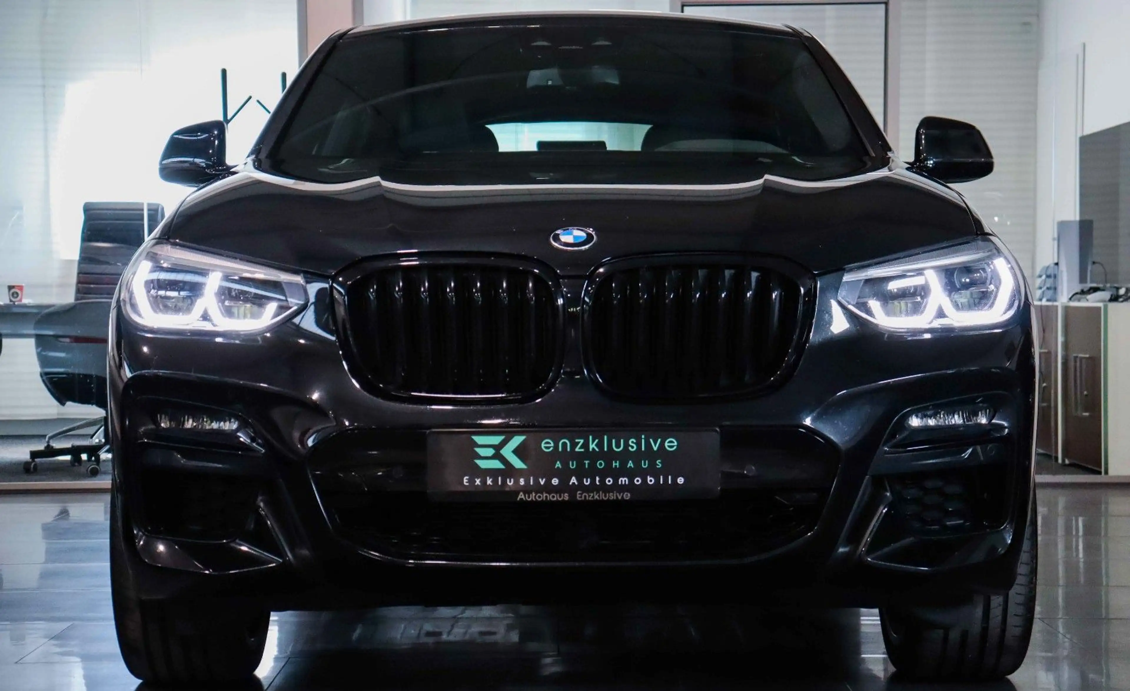 BMW X4 M i xD NAVI PROF*HuD*SPUR*AHK*KEYLESS*SHADOW — photo 3