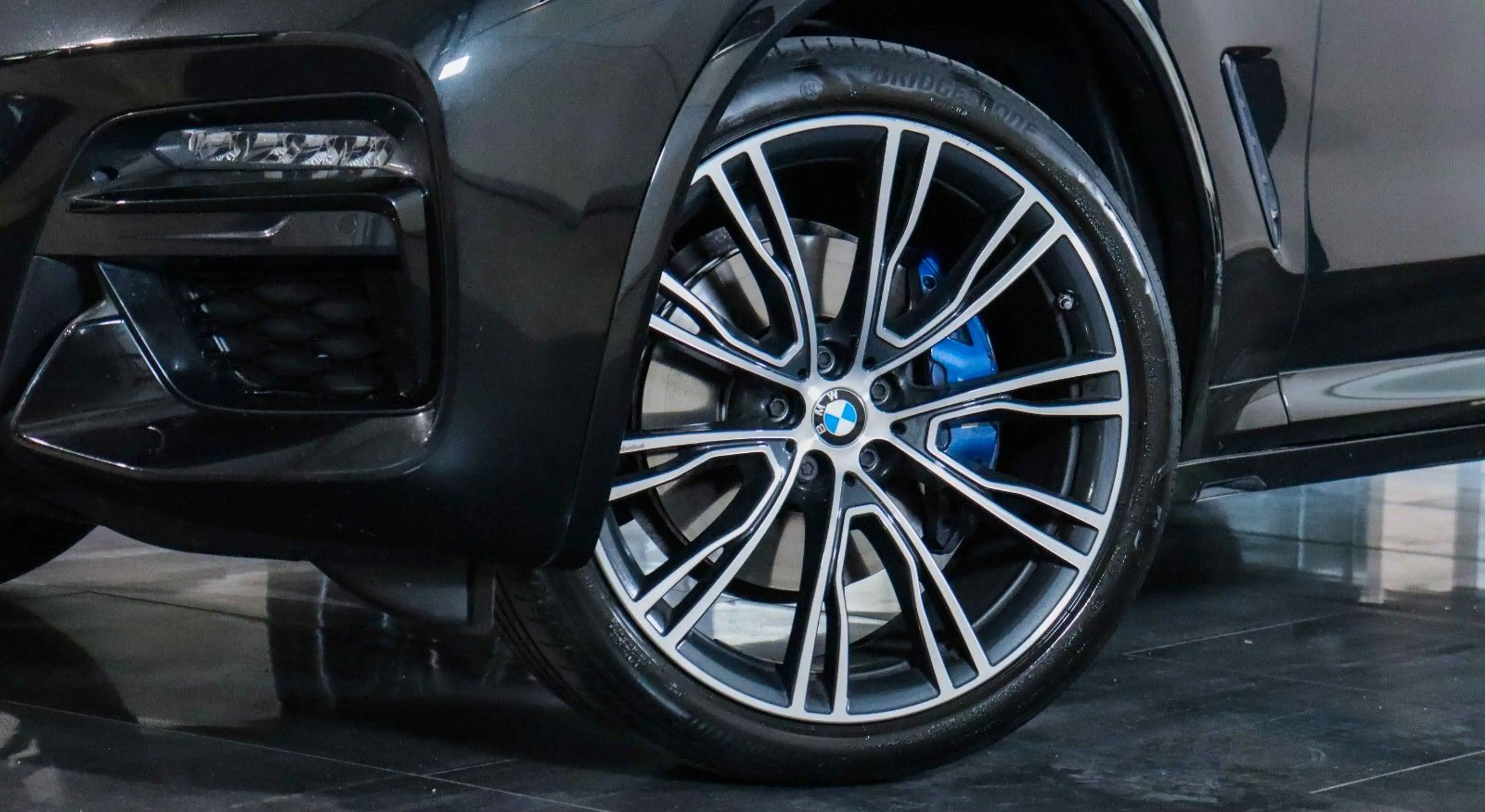 BMW X4 M i xD NAVI PROF*HuD*SPUR*AHK*KEYLESS*SHADOW — photo 7