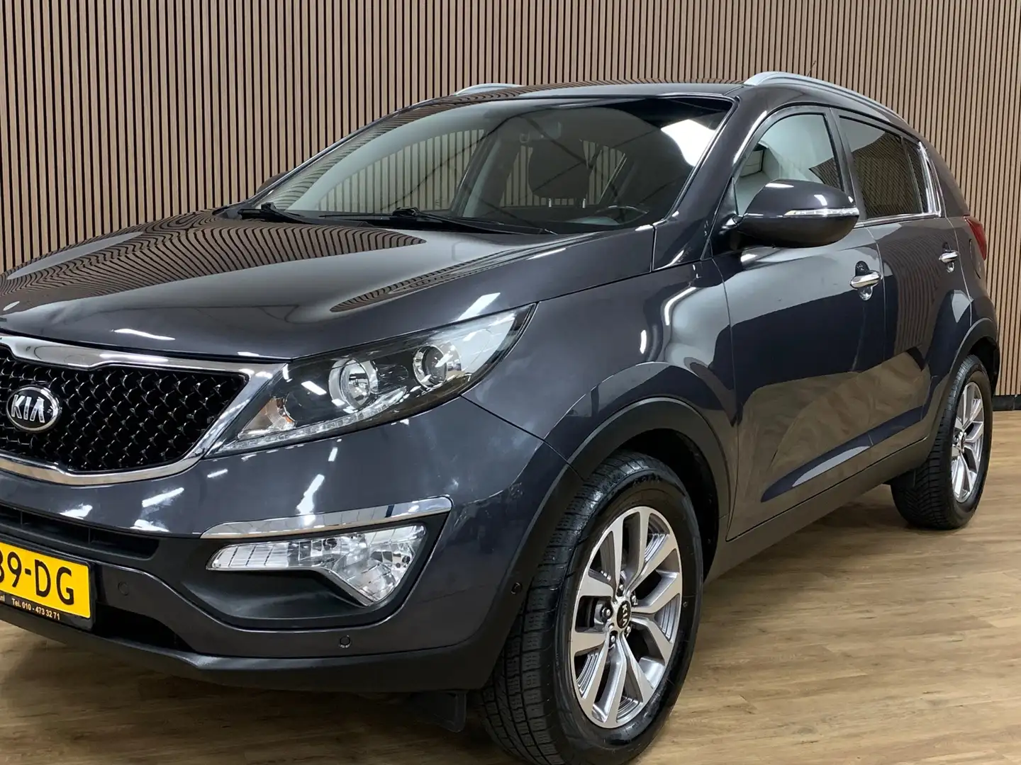 Kia Sportage 1.6 GDI ComfortLine|Camera|Stoel/Stuurverwarming| Grijs - 2