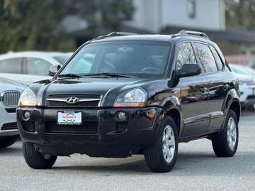 V6 Limited. LOCAL BC VEHICLE. LOW ON MILEAGE. SERV