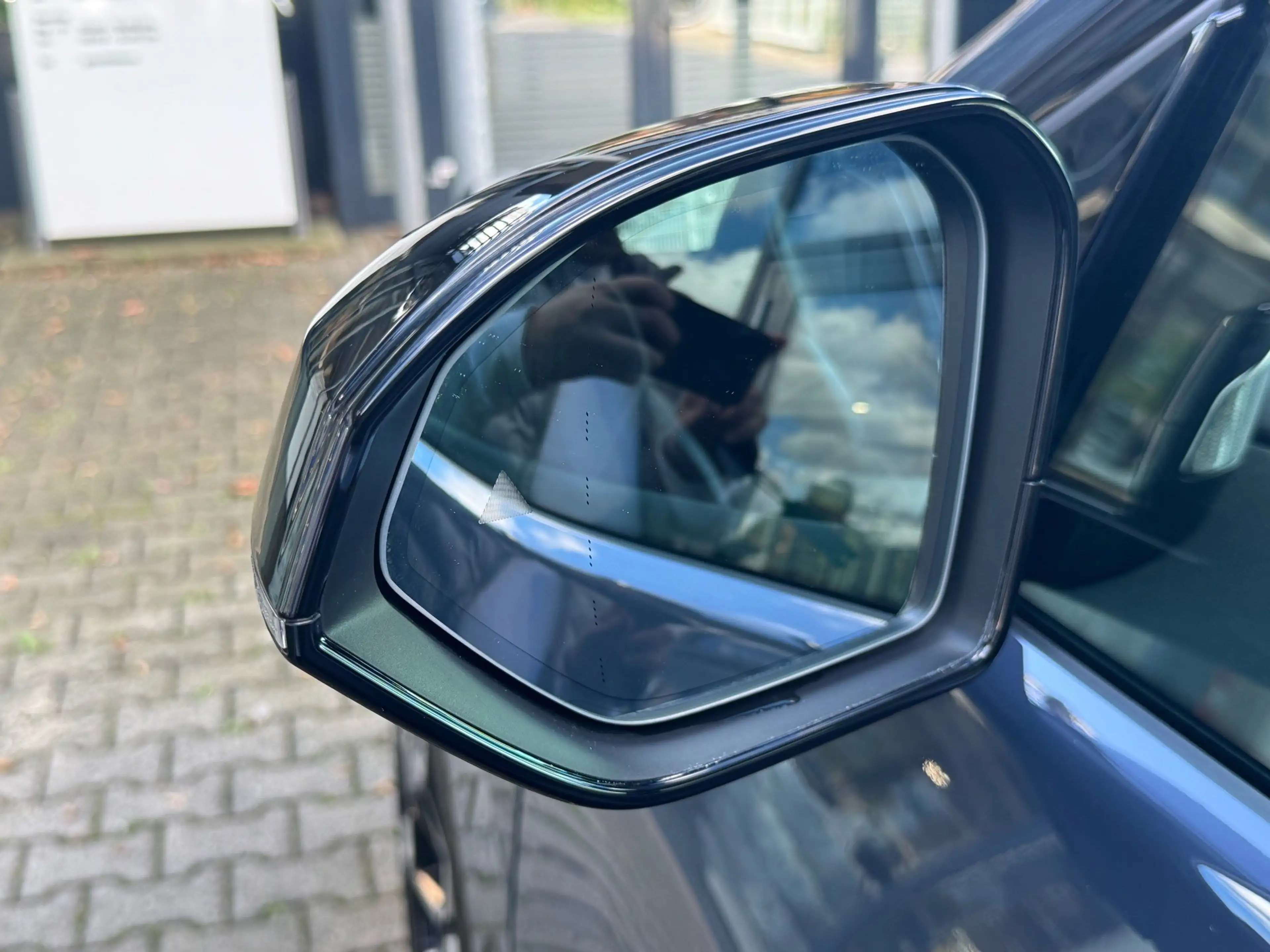 BMW iX3 50 xDrive M Sport Pro h&k PANO Vision AHK DA+ — photo 14