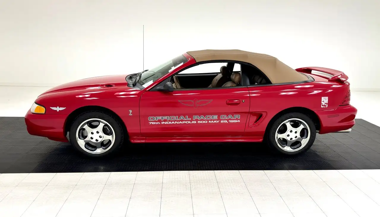 Ford Mustang Cobra Convertible Pace Car, foto 3