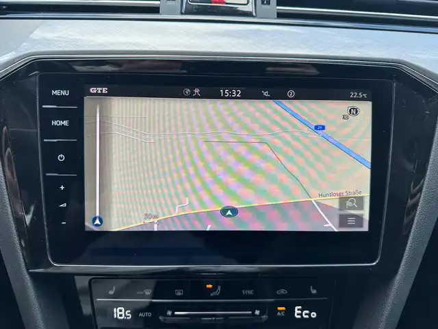 Volkswagen Passat view 23