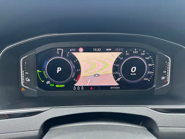 Volkswagen Passat view 15