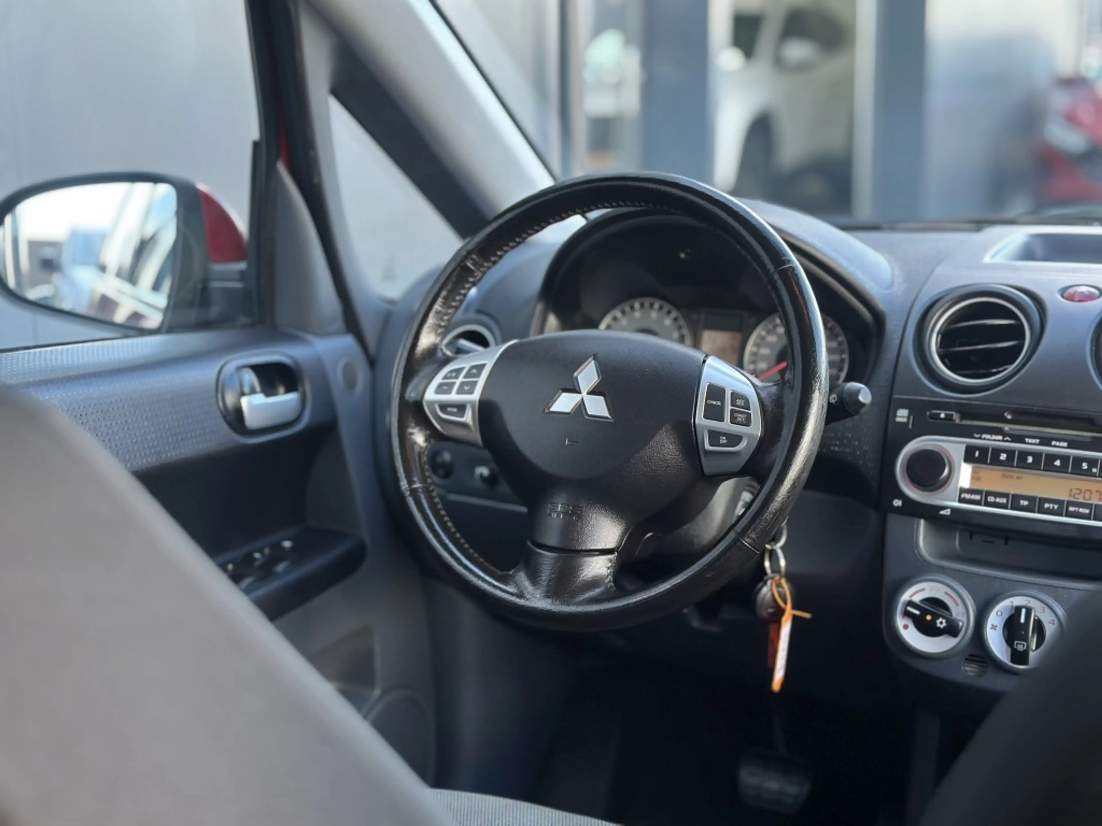 Mitsubishi Colt 1.3 Edition Two / Automaat / Airco — photo 19