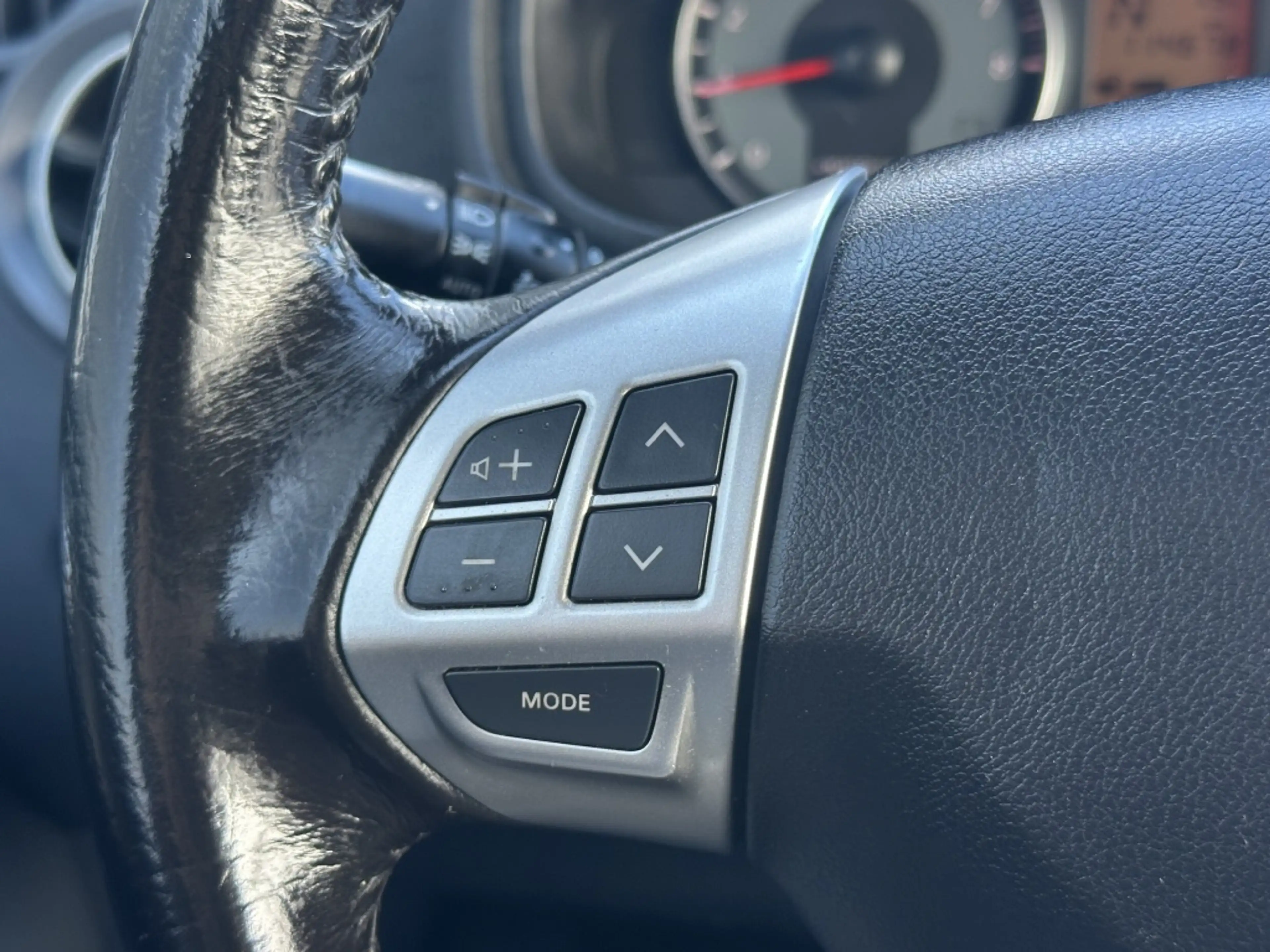 Mitsubishi Colt 1.3 Edition Two / Automaat / Airco — photo 20