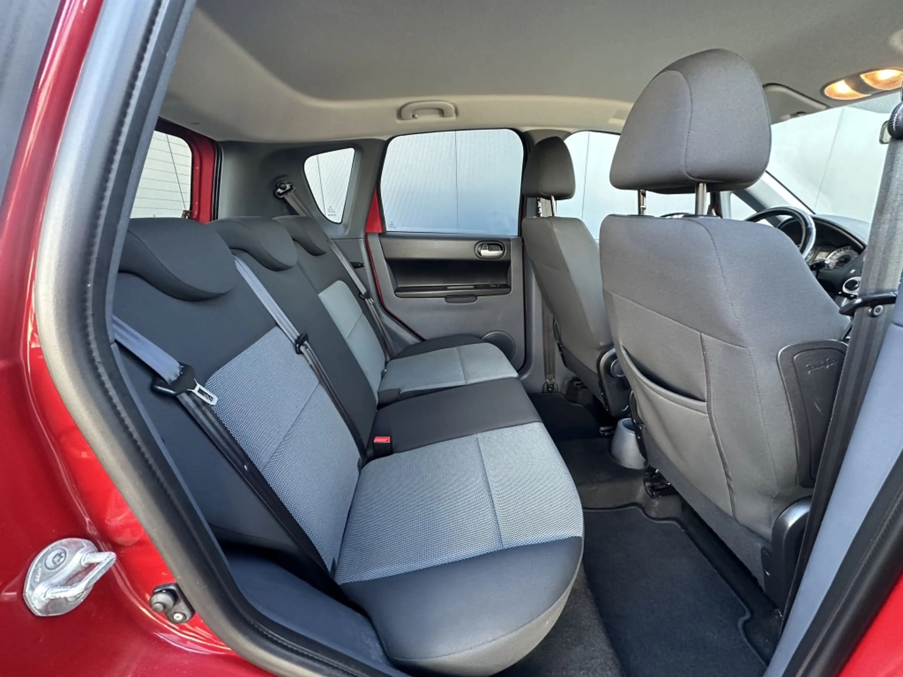 Mitsubishi Colt 1.3 Edition Two / Automaat / Airco — photo 15