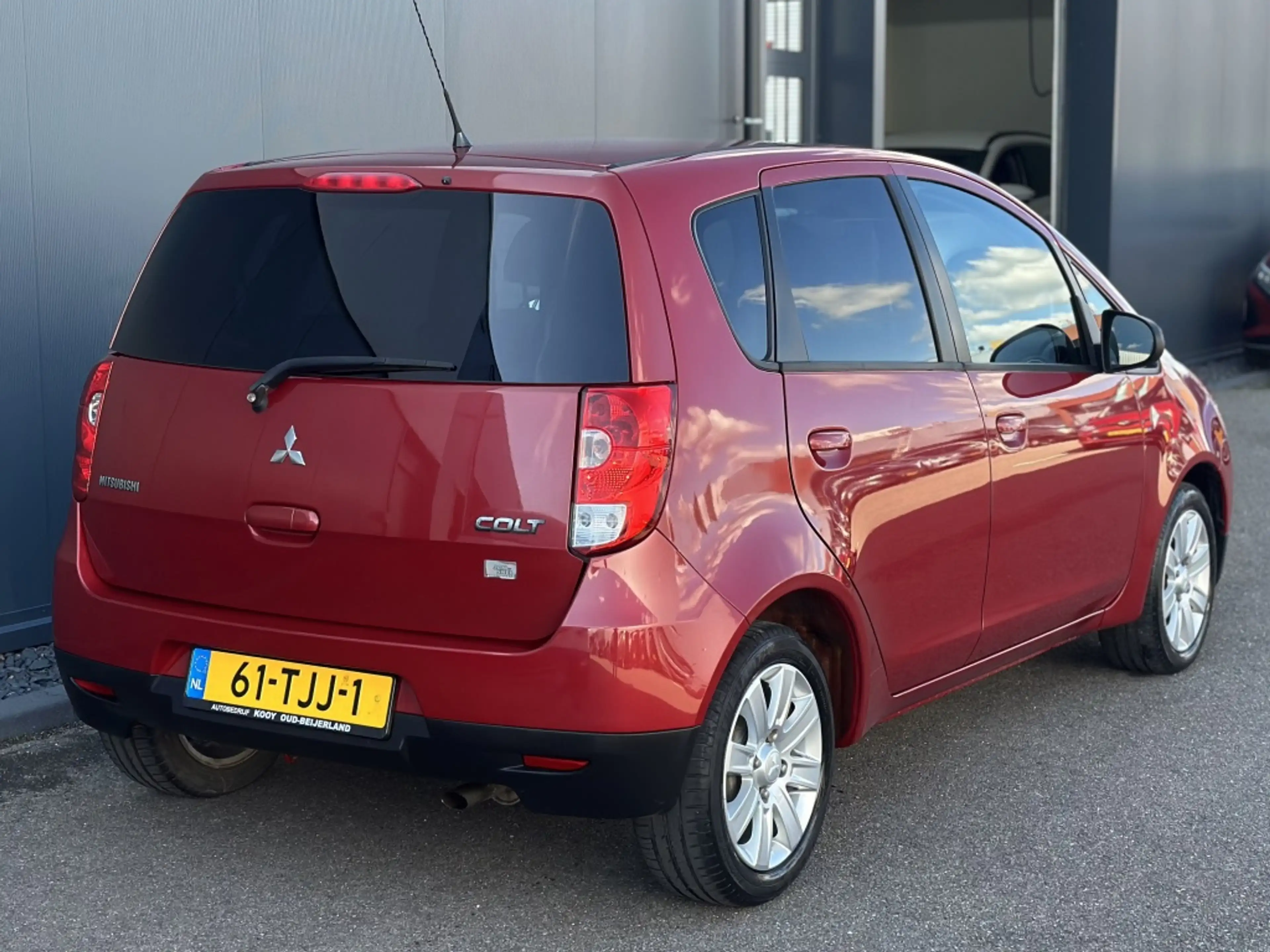Mitsubishi Colt 1.3 Edition Two / Automaat / Airco — photo 2