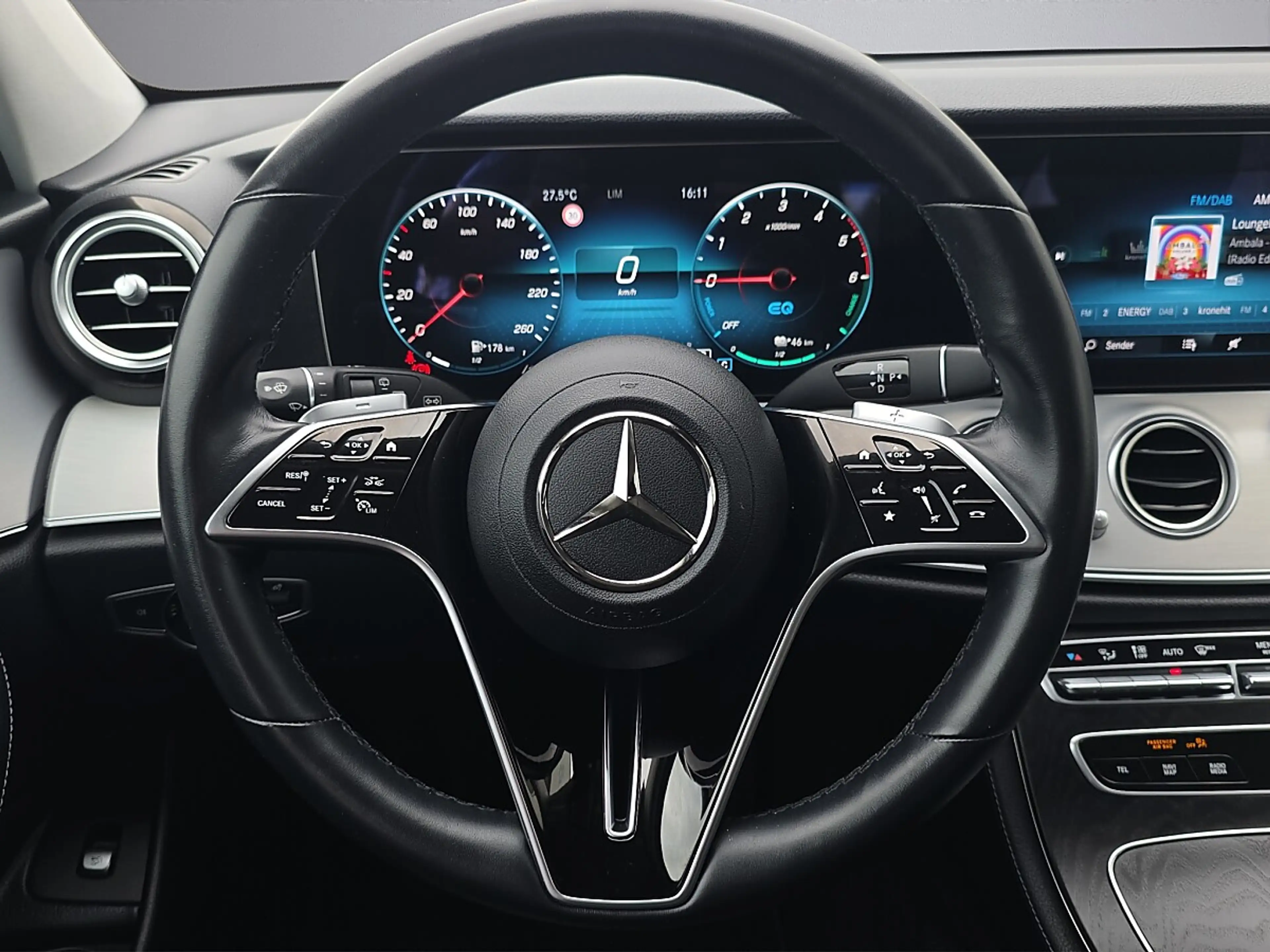 Mercedes-Benz E 300 de PEHV Avantgarde 4Matic *LEDER/SITZKLIMA/1.BE... — photo 15
