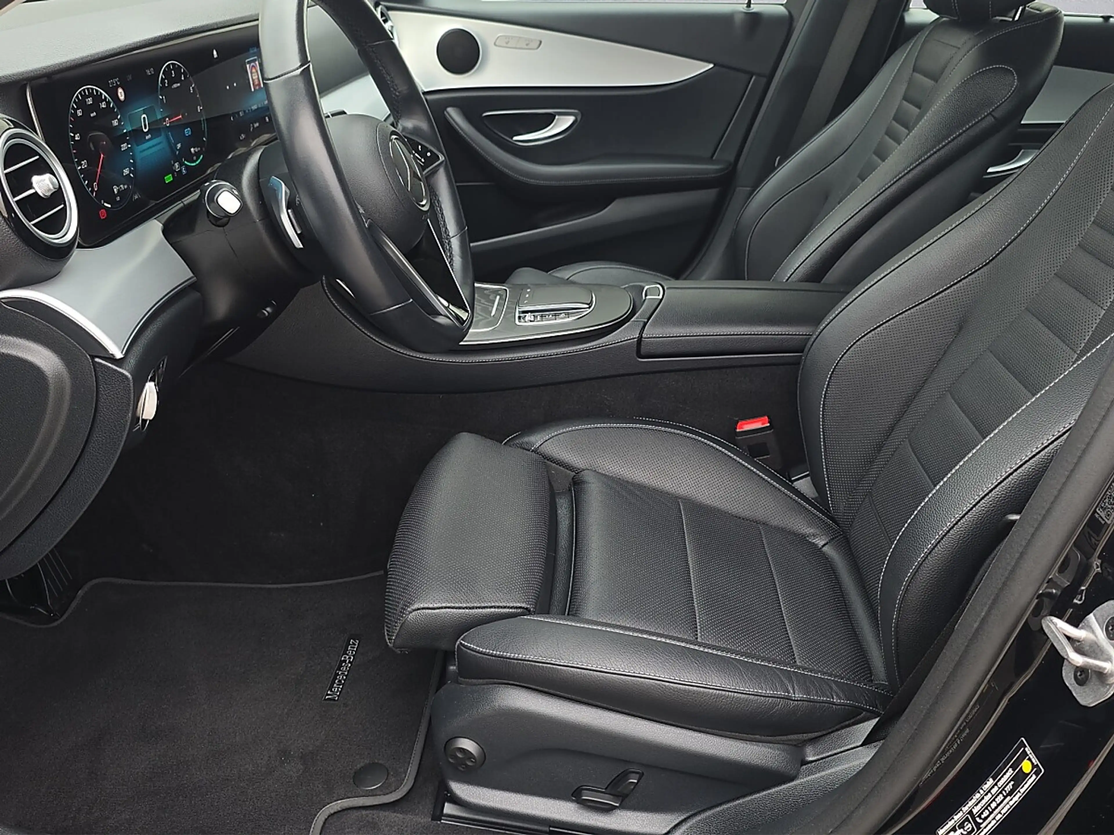 Mercedes-Benz E 300 de PEHV Avantgarde 4Matic *LEDER/SITZKLIMA/1.BE... — photo 13