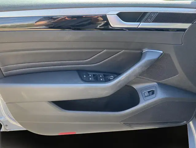 Volkswagen Arteon view 3
