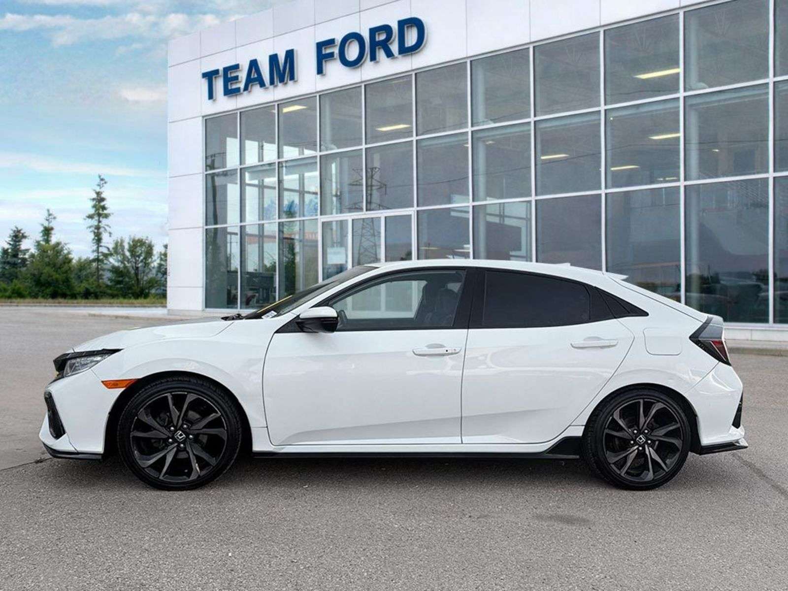 2018 Honda Civic SPORT TOURING, 1.5L I-4 ENG, HEATED FRONT SEATS, H — снимка 1